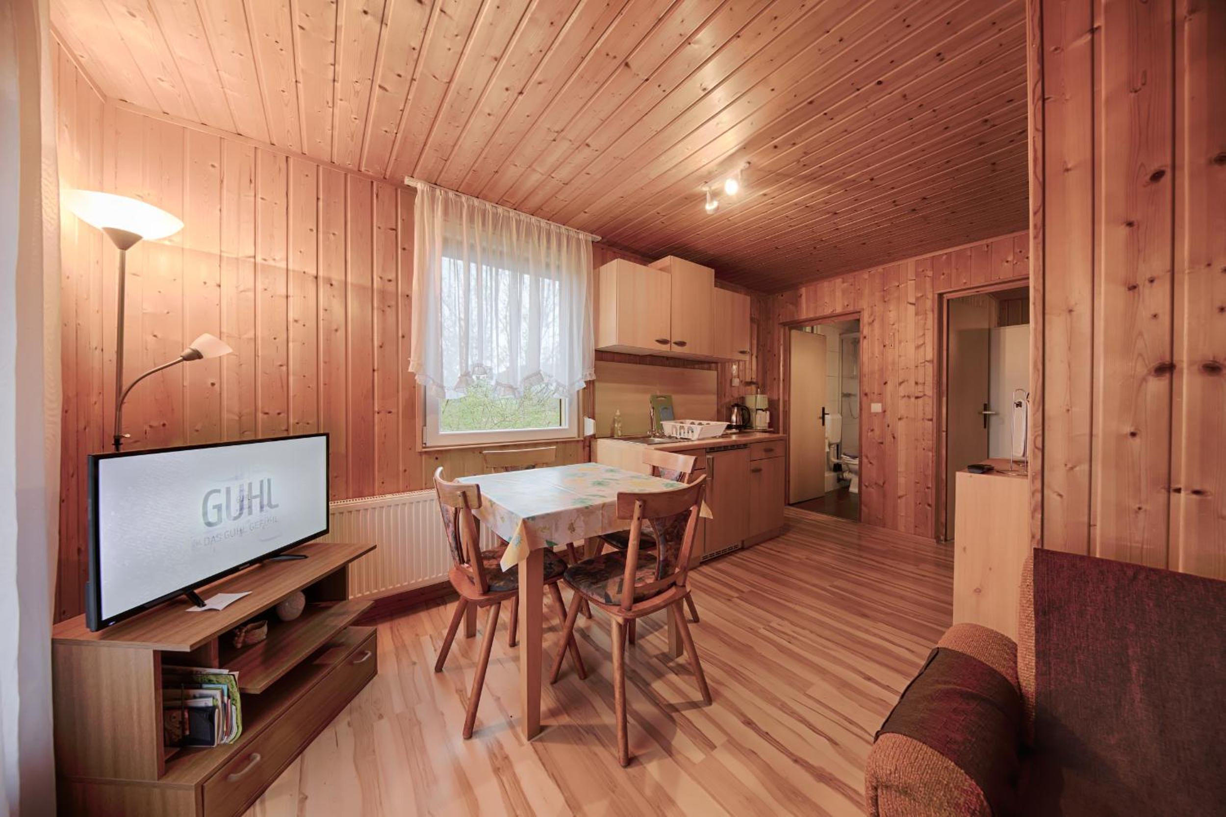 Bungalow 3 photo 2