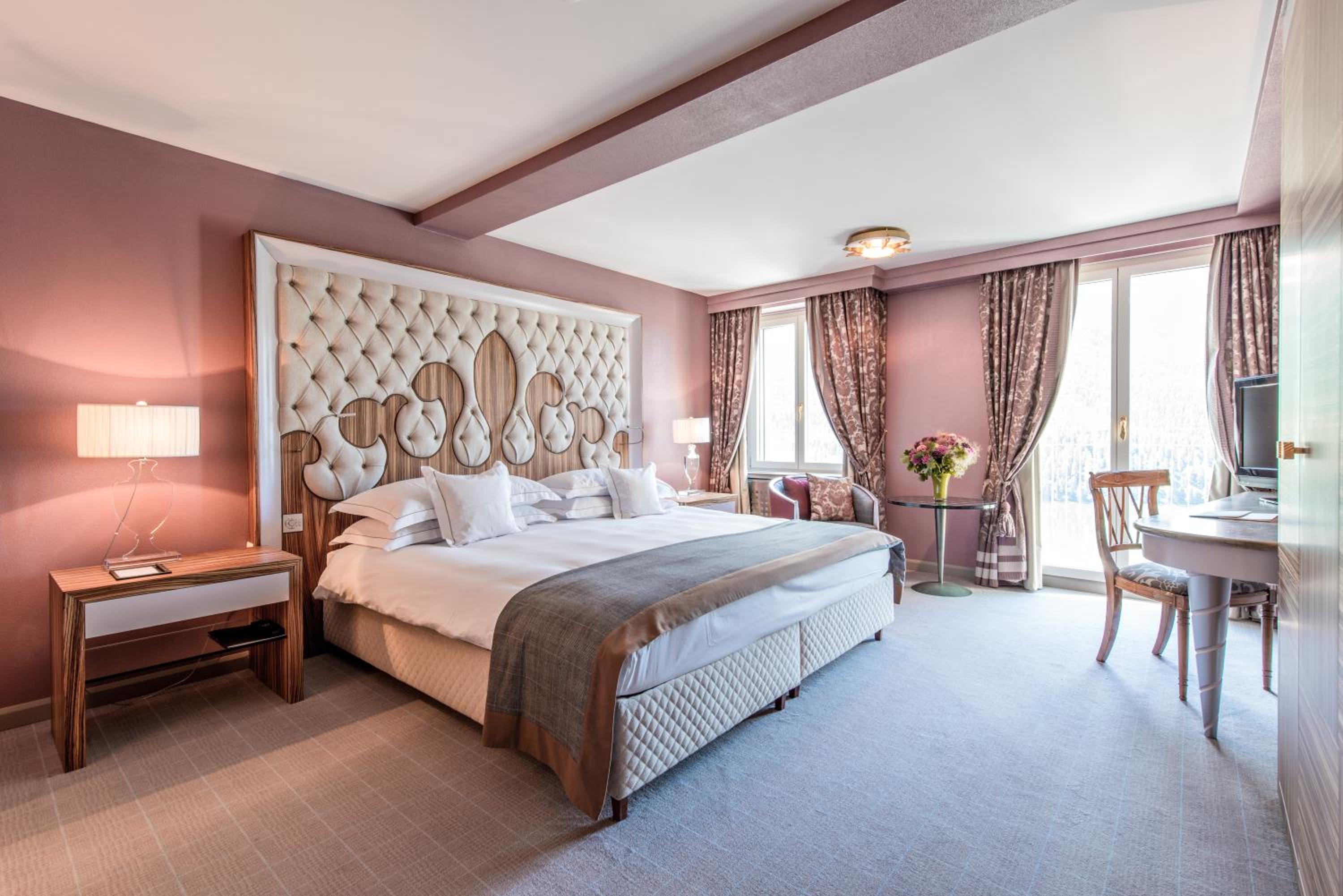 Junior Family Suite with Lake View photo 3