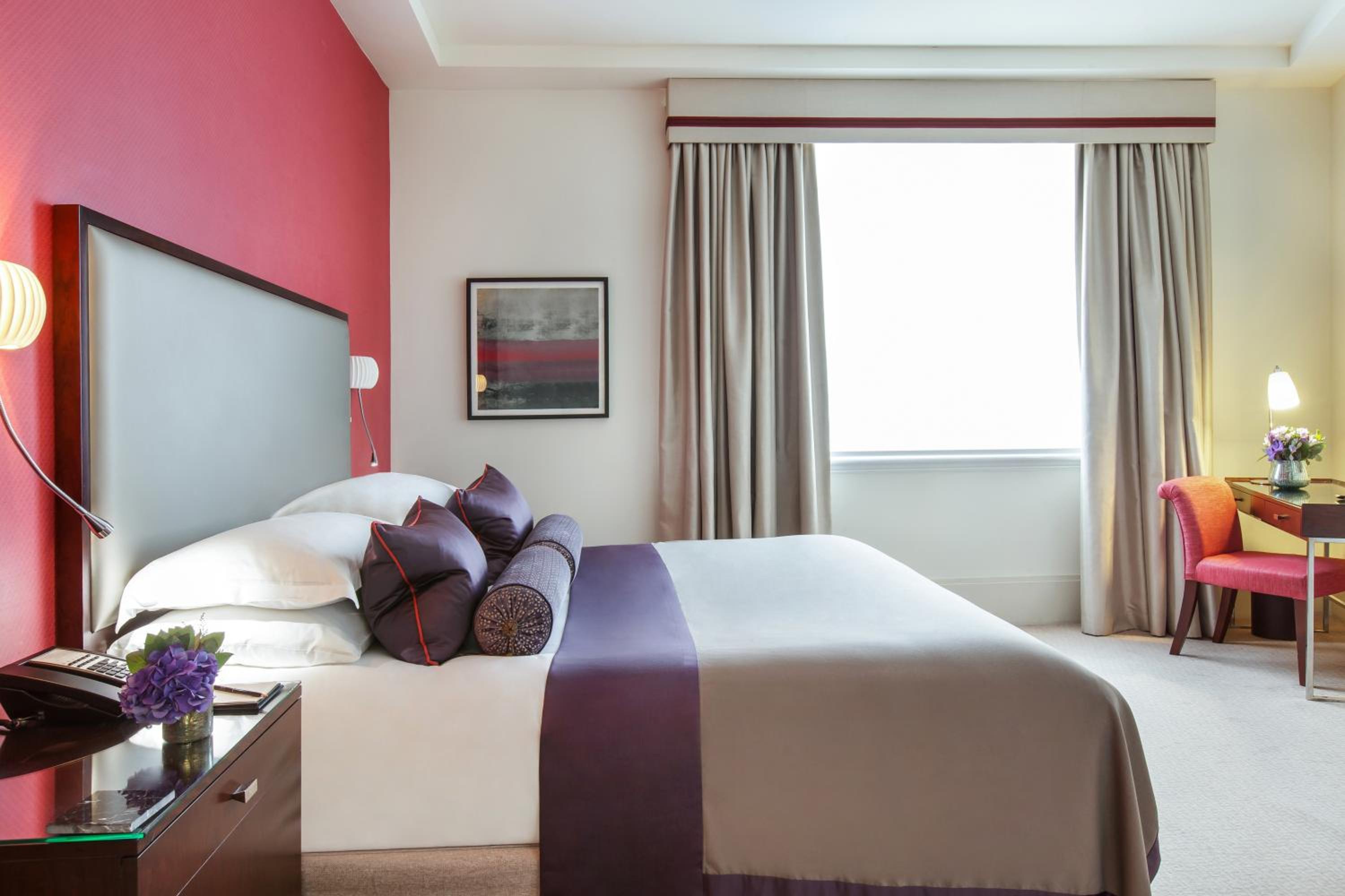 Kings One Bedroom Suite photo 1