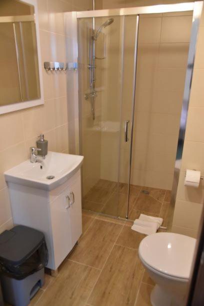 Triple Room with Bathroom photo 1
