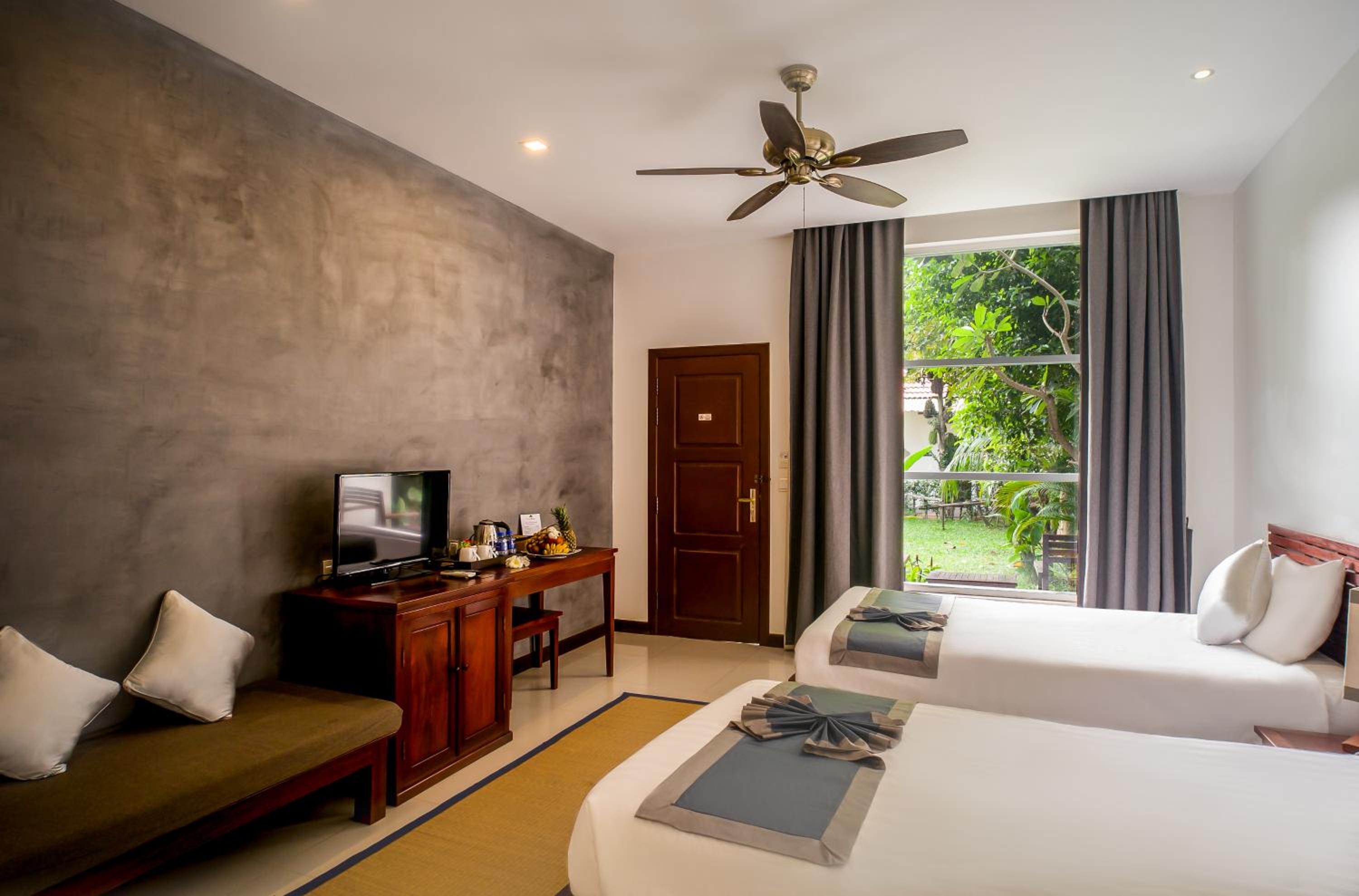 Superior Twin Room with Garden View