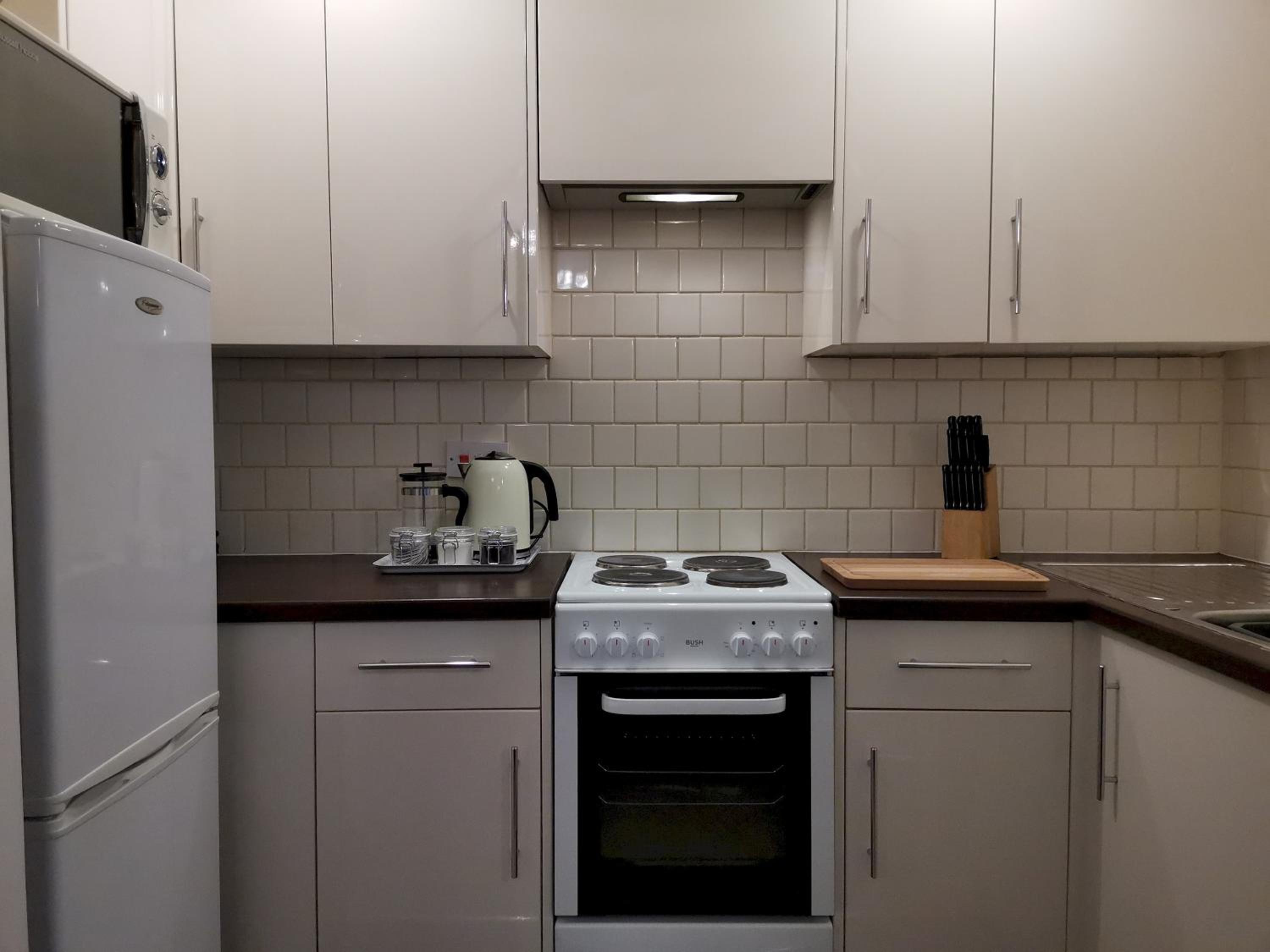 Studio Apartment - Photo 6