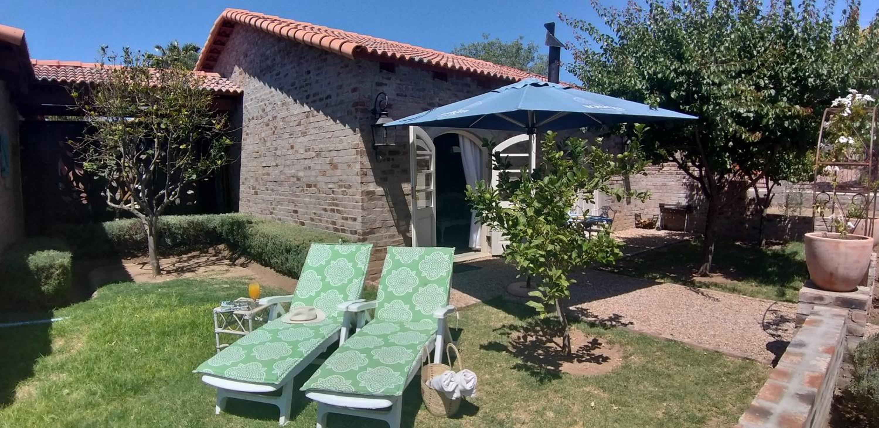 Villa - Photo 2
