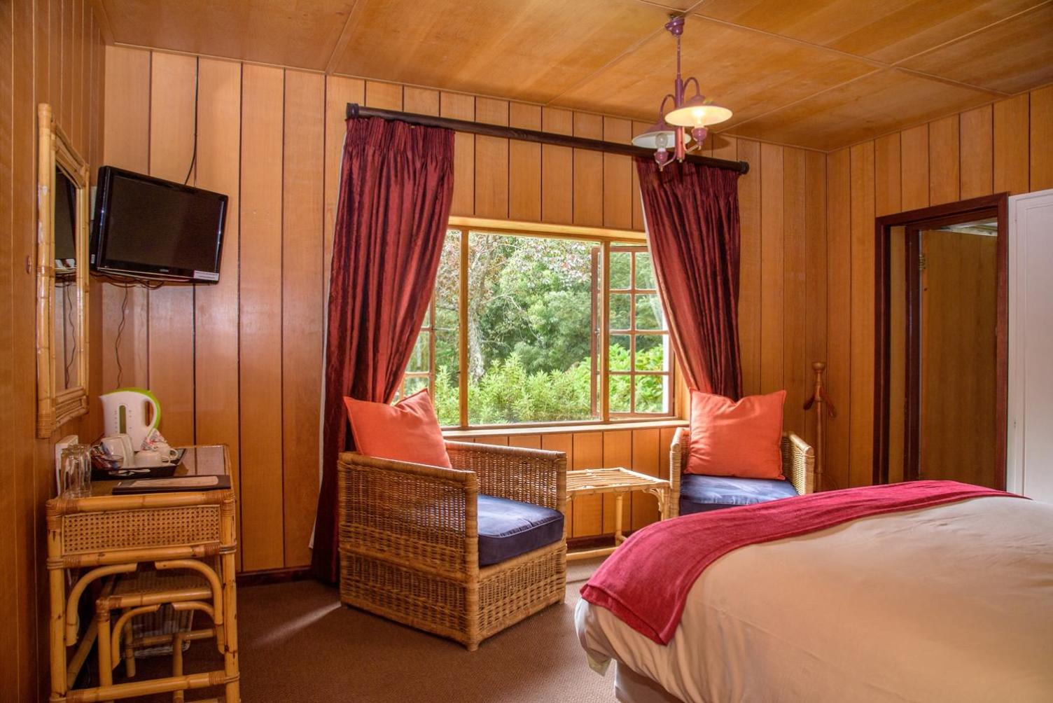 Double Room with Private Bathroom - Photo 3