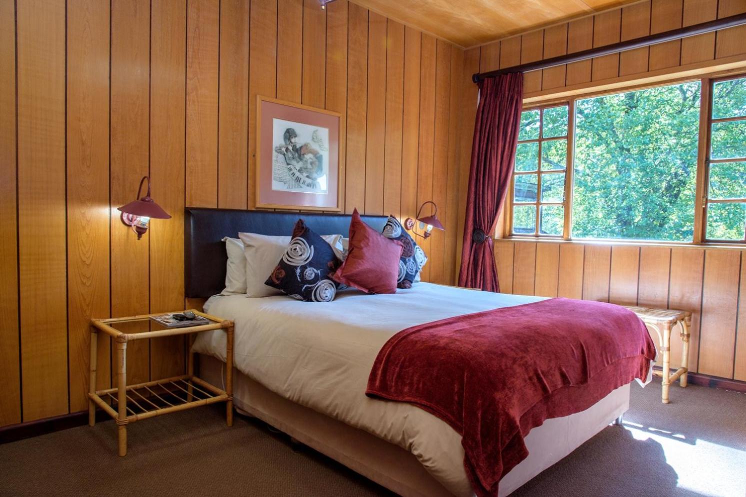 Double Room with Private Bathroom - Photo 12