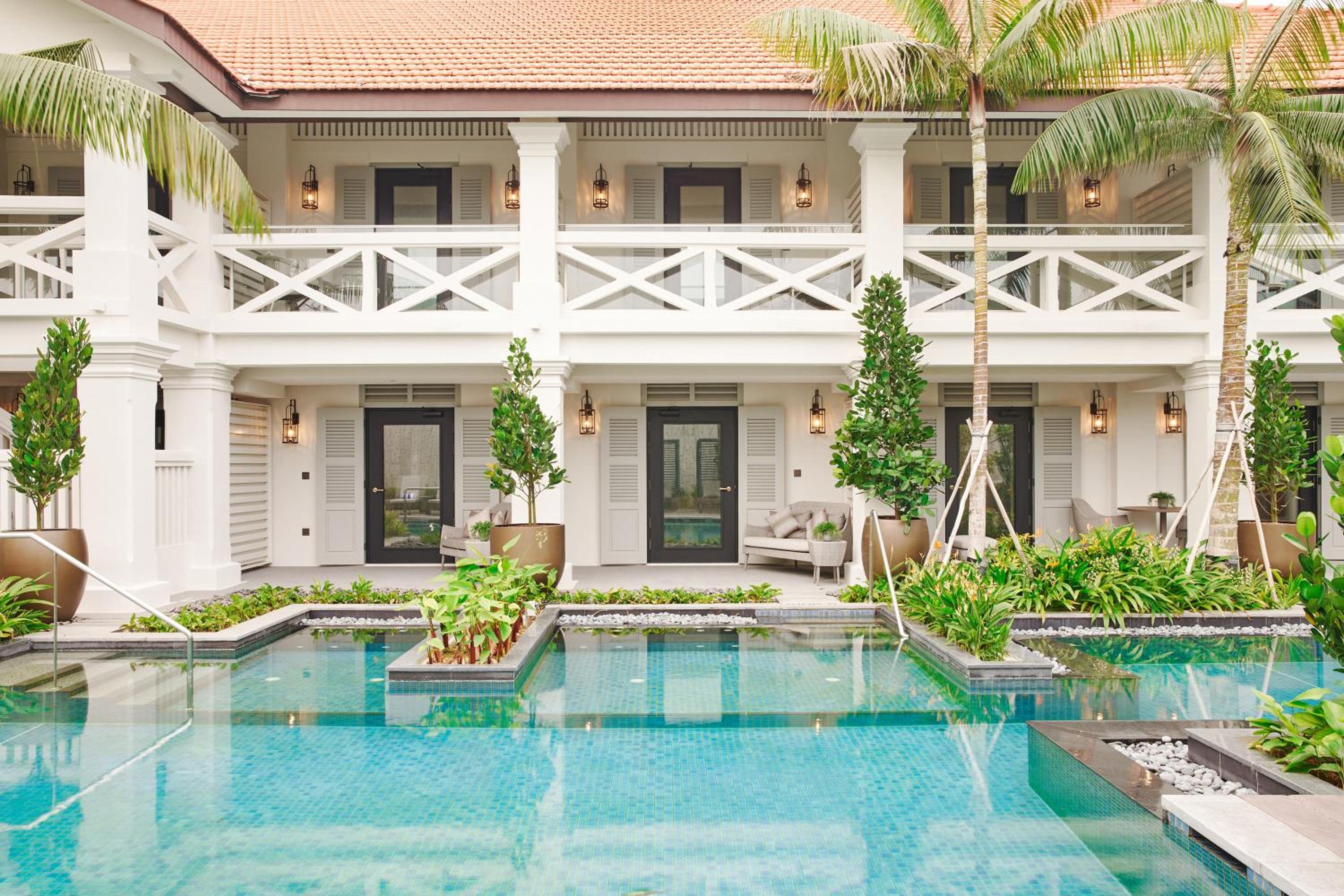 Premier Room Pool Access photo 2