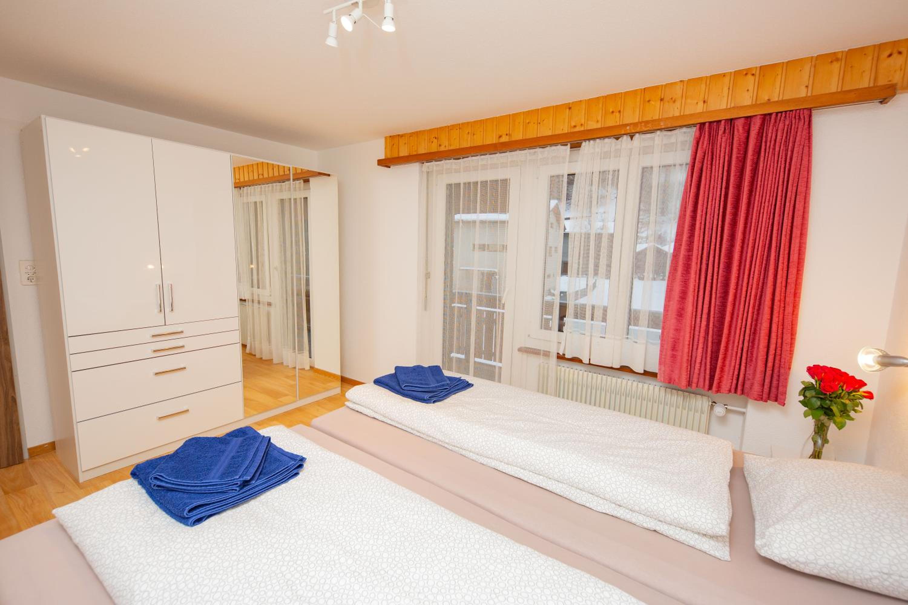 Studio Apartment - Photo 2