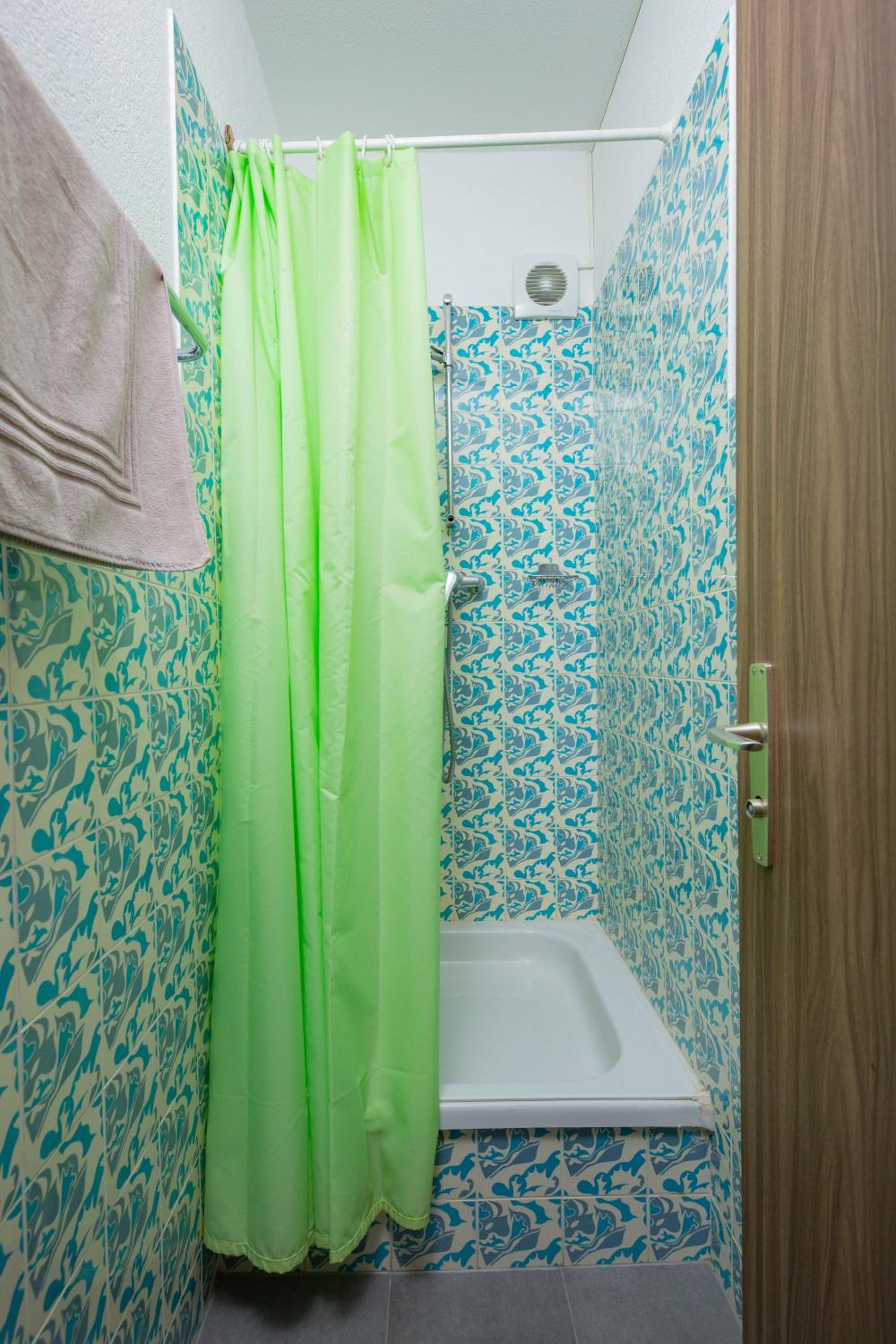 Apartment - Ground Floor - Photo 4