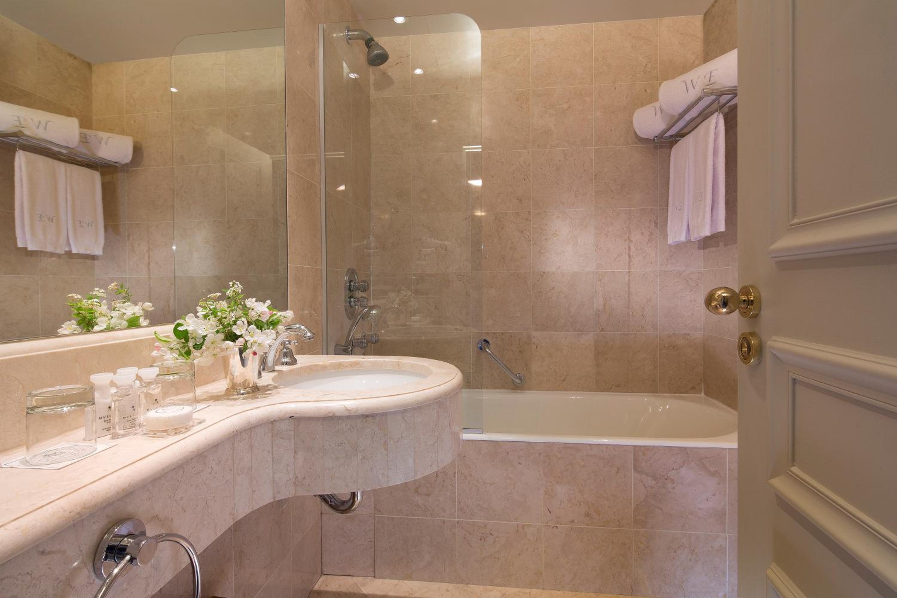 Superior Double or Twin Room photo 2