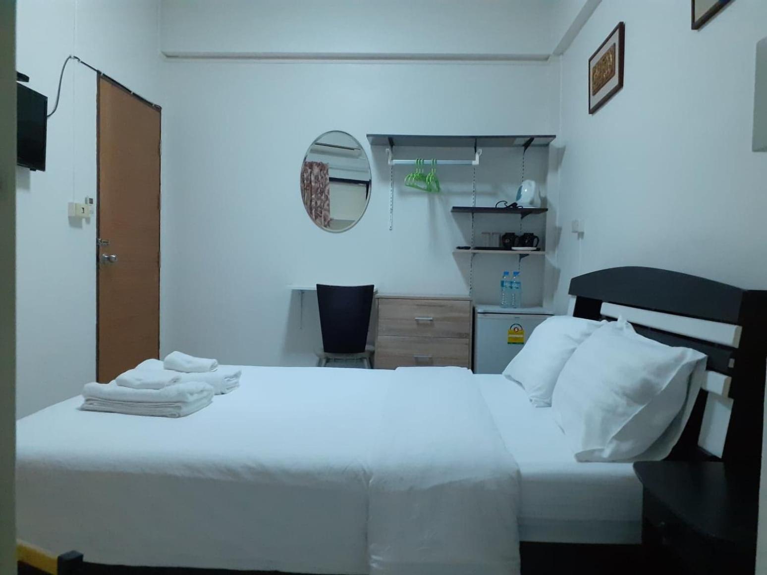 Standard Double Room photo 3