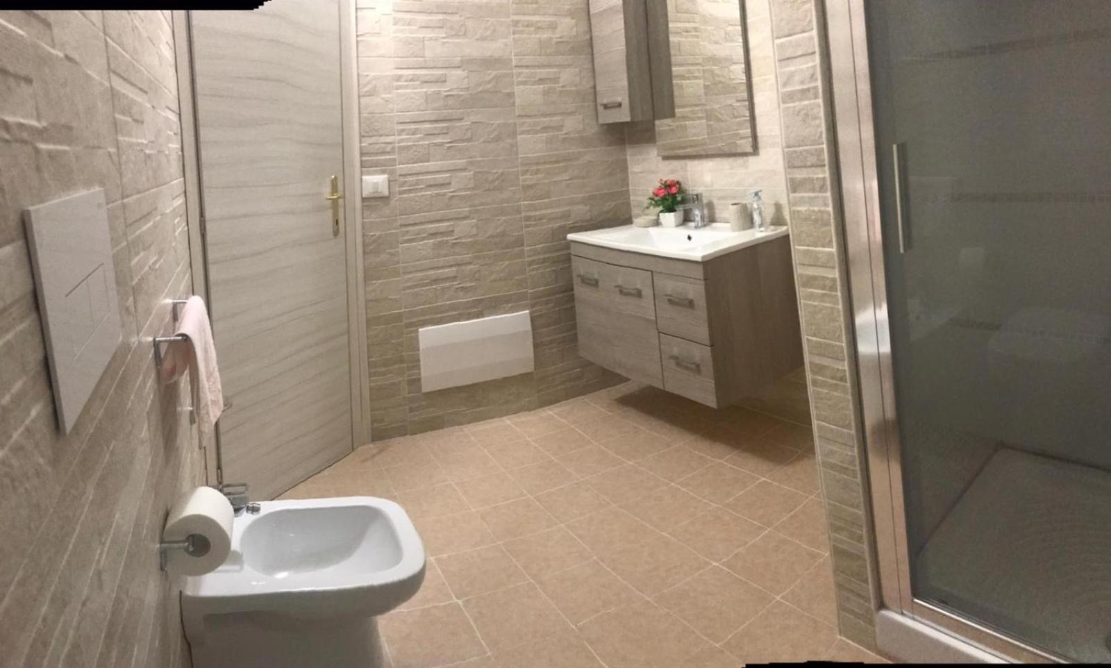 One-Bedroom House photo 2