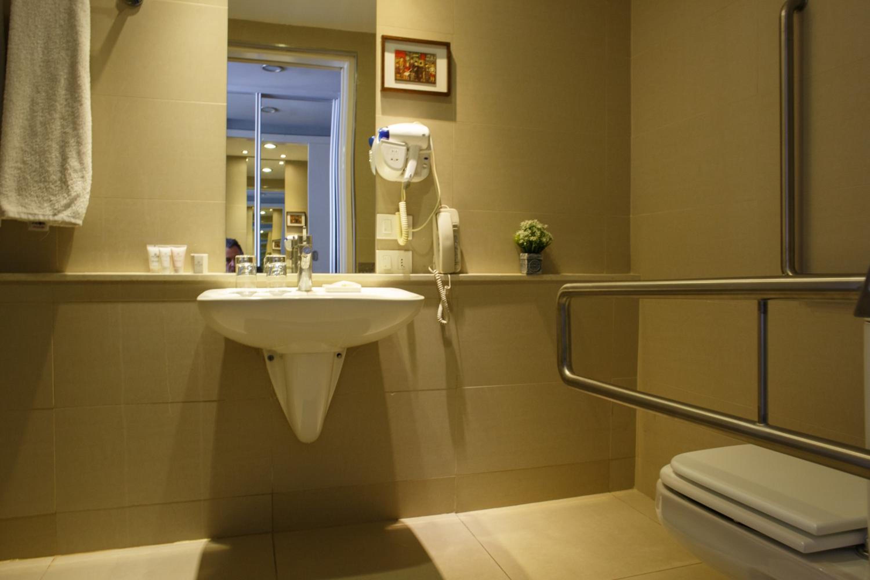 Twin Room - Disability Access