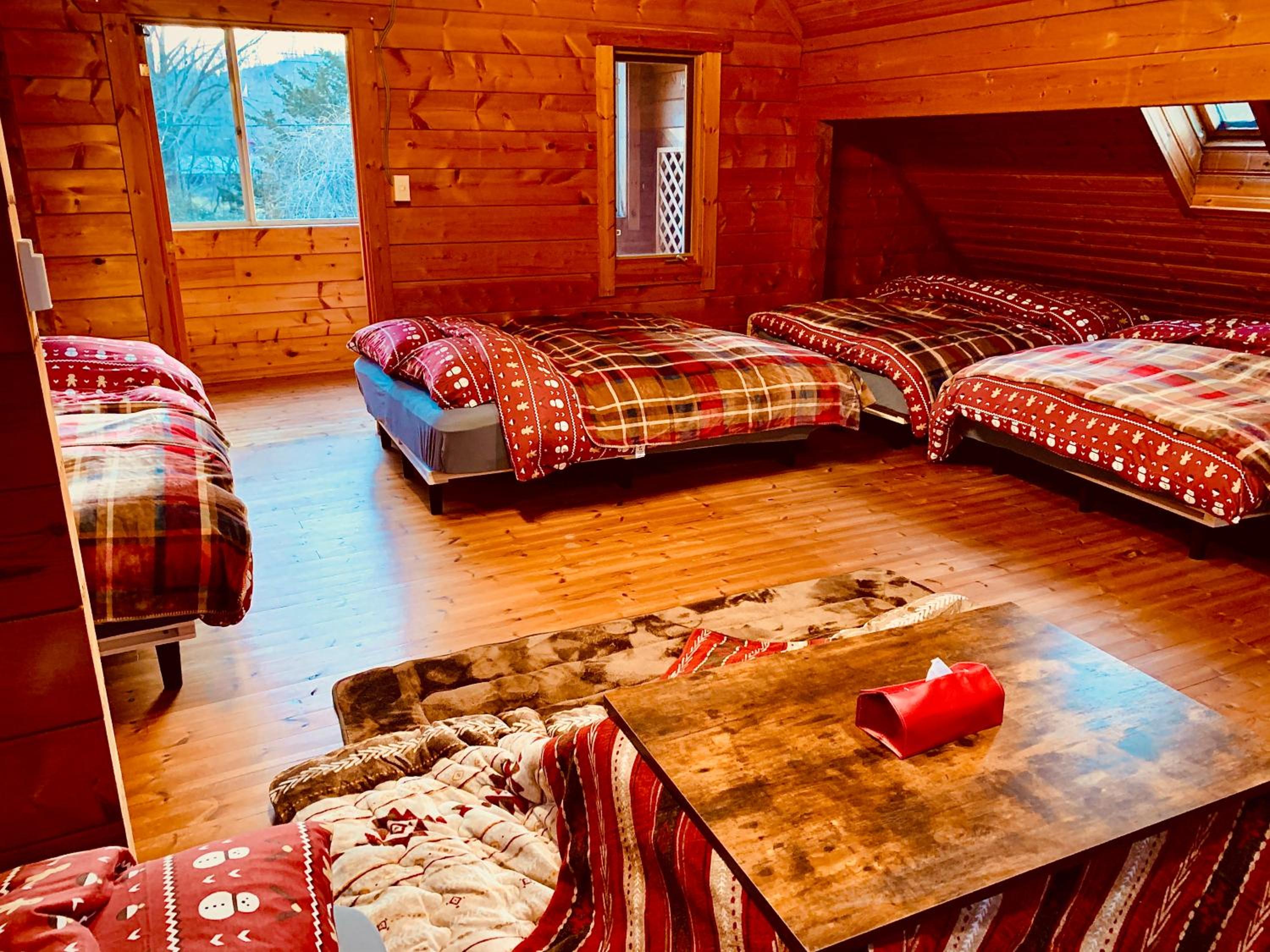 One-Bedroom House - Photo 8
