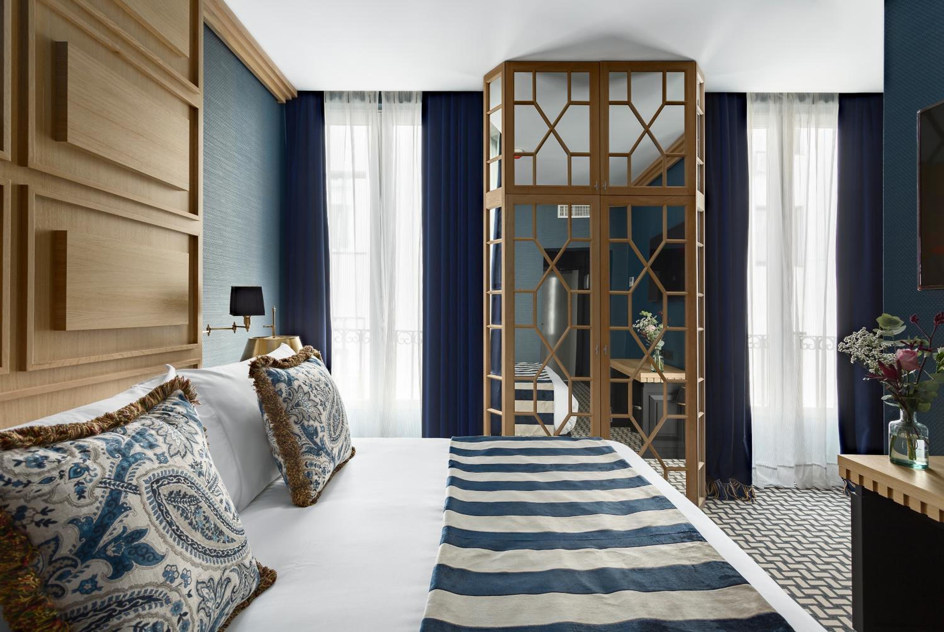 Double Room - Photo 16