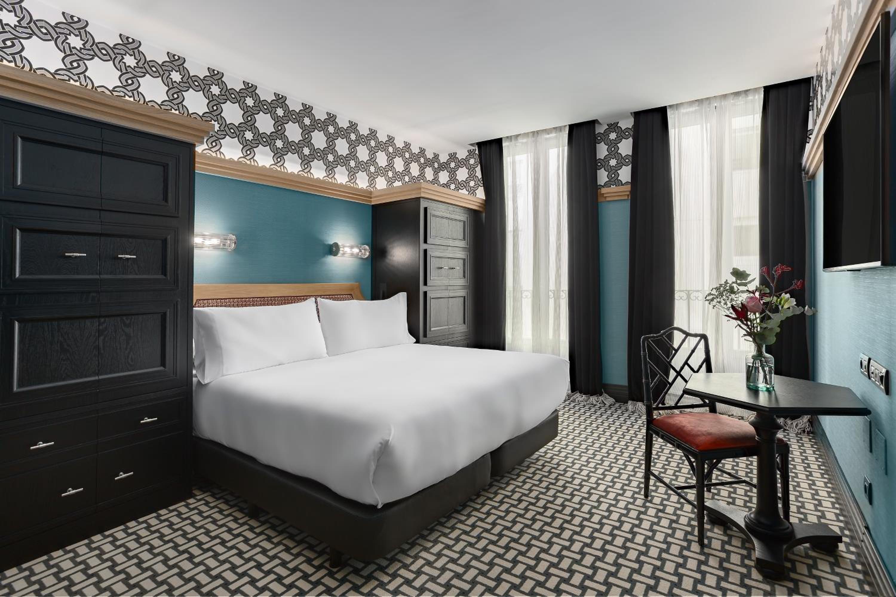 Double Room - Photo 10