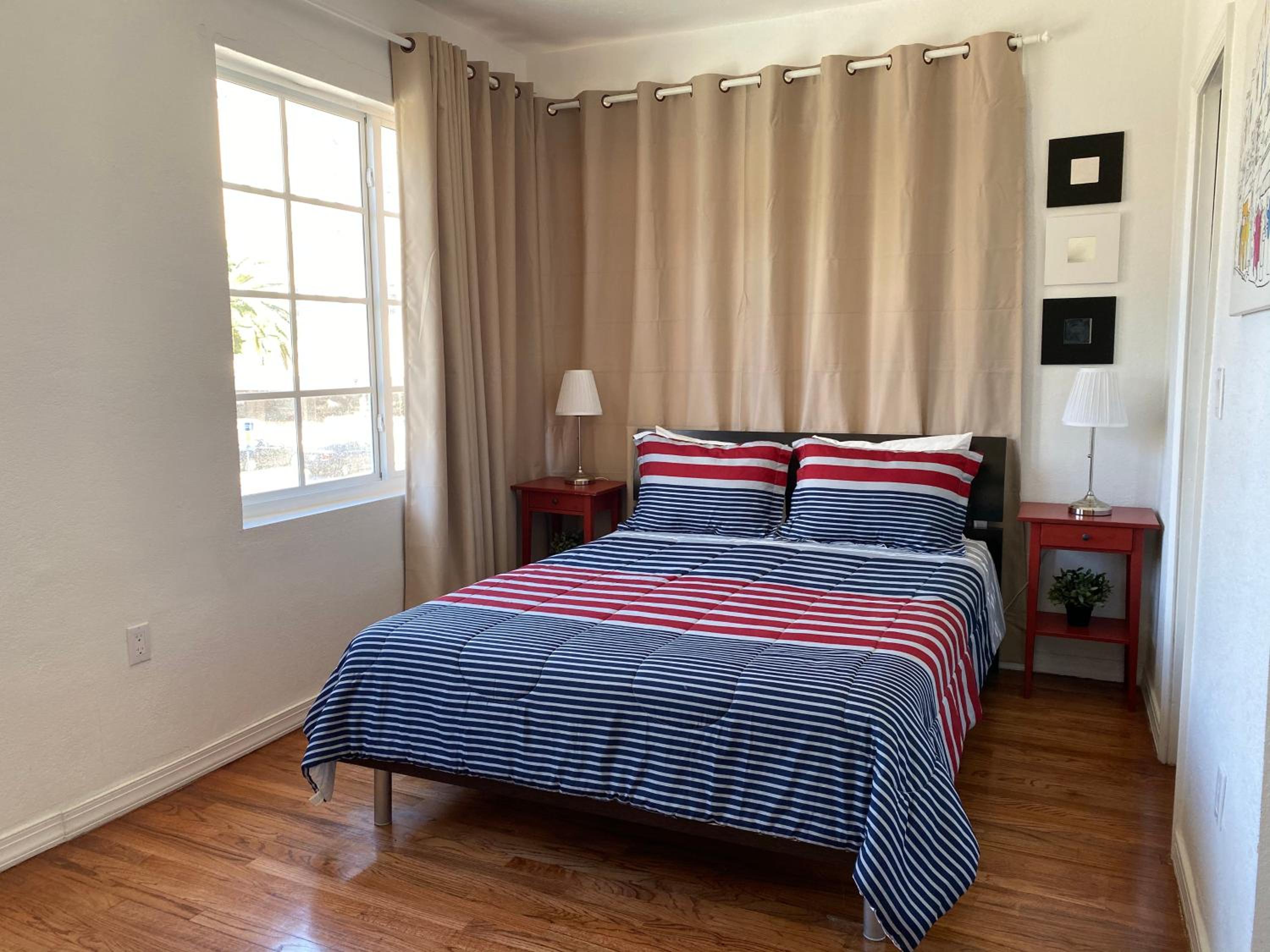 Studio Apartment - Photo 8