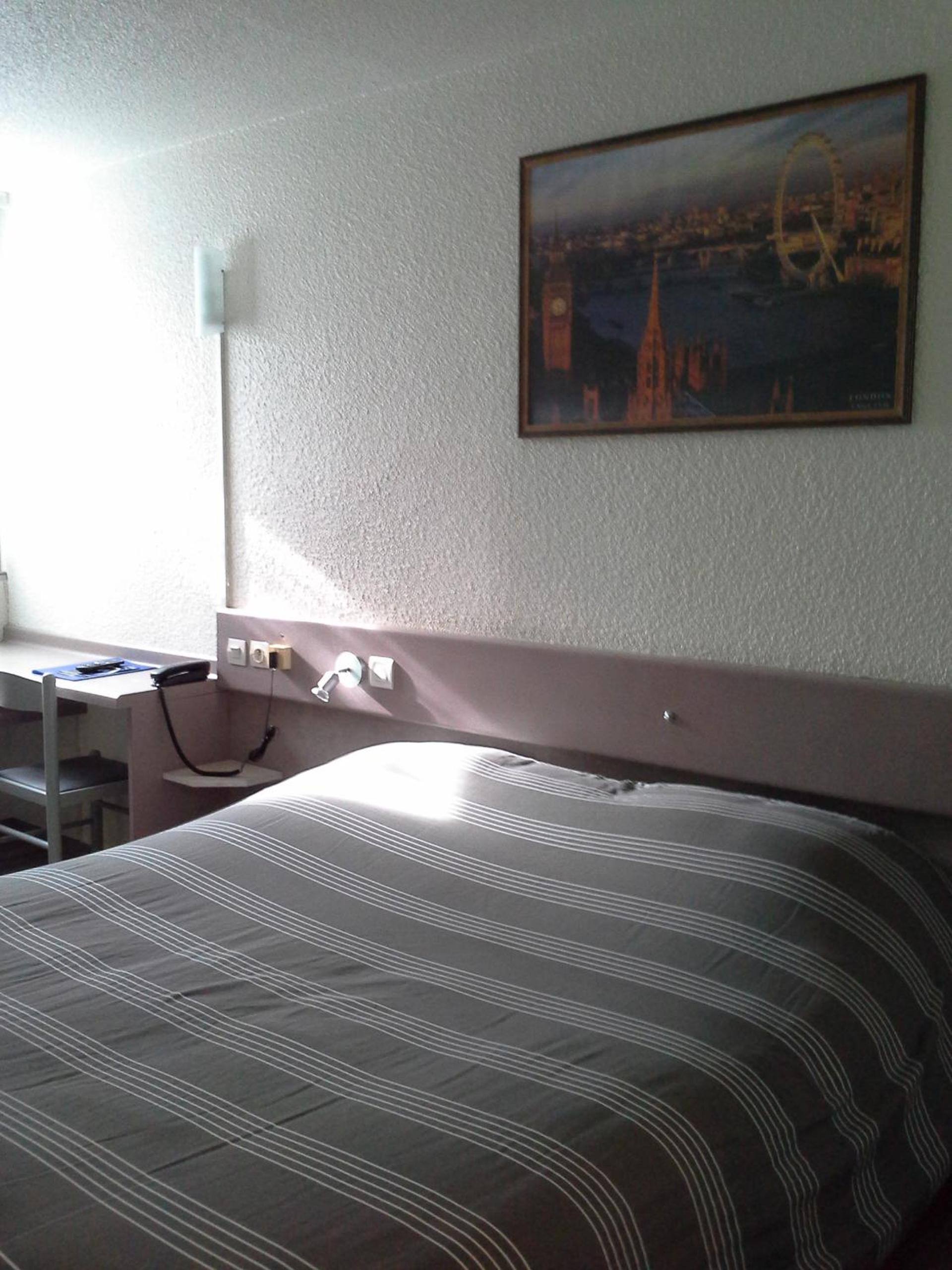 Double Room - Photo 10