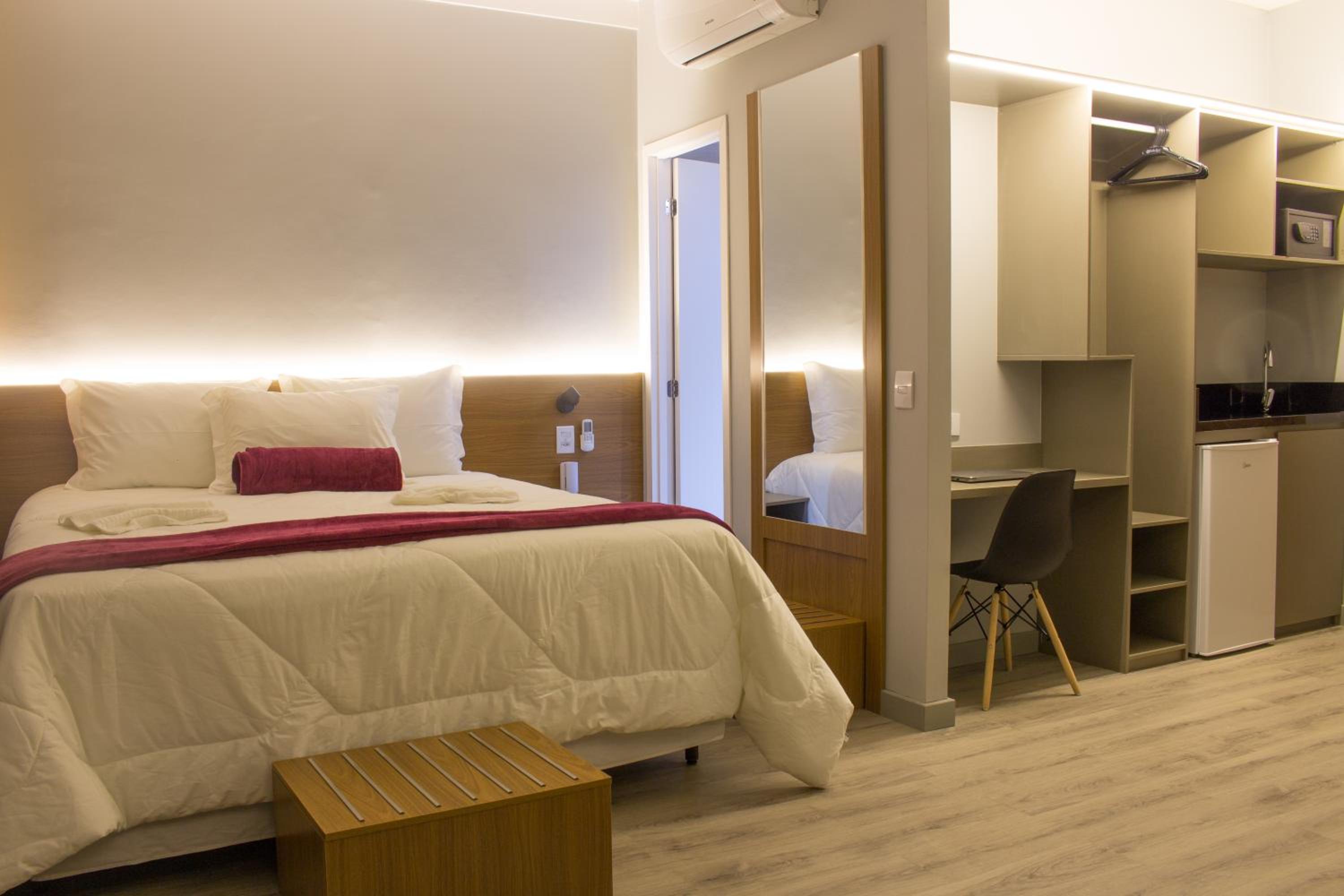 Deluxe Double or Twin Room - Photo 6