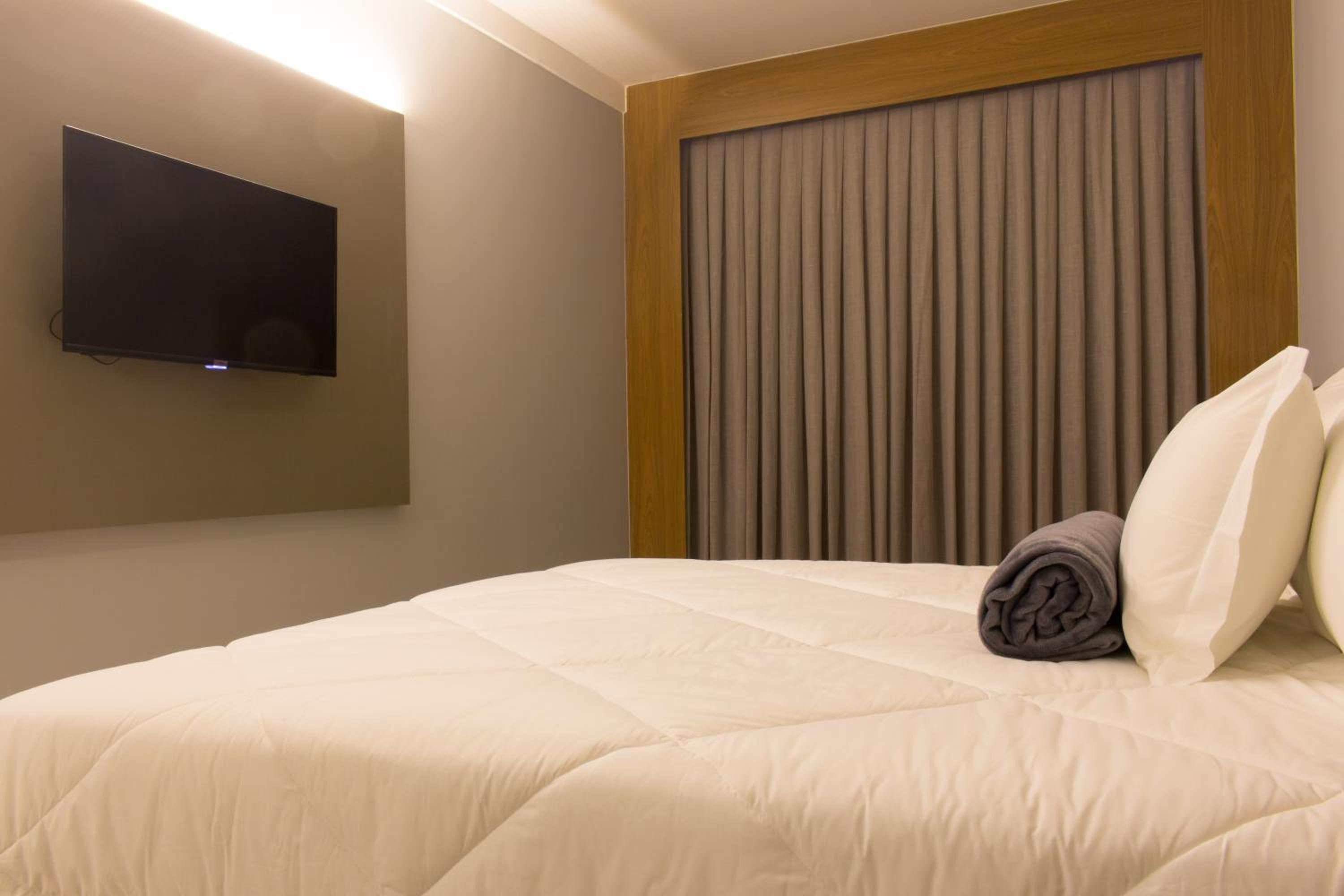 Deluxe Double or Twin Room - Photo 2