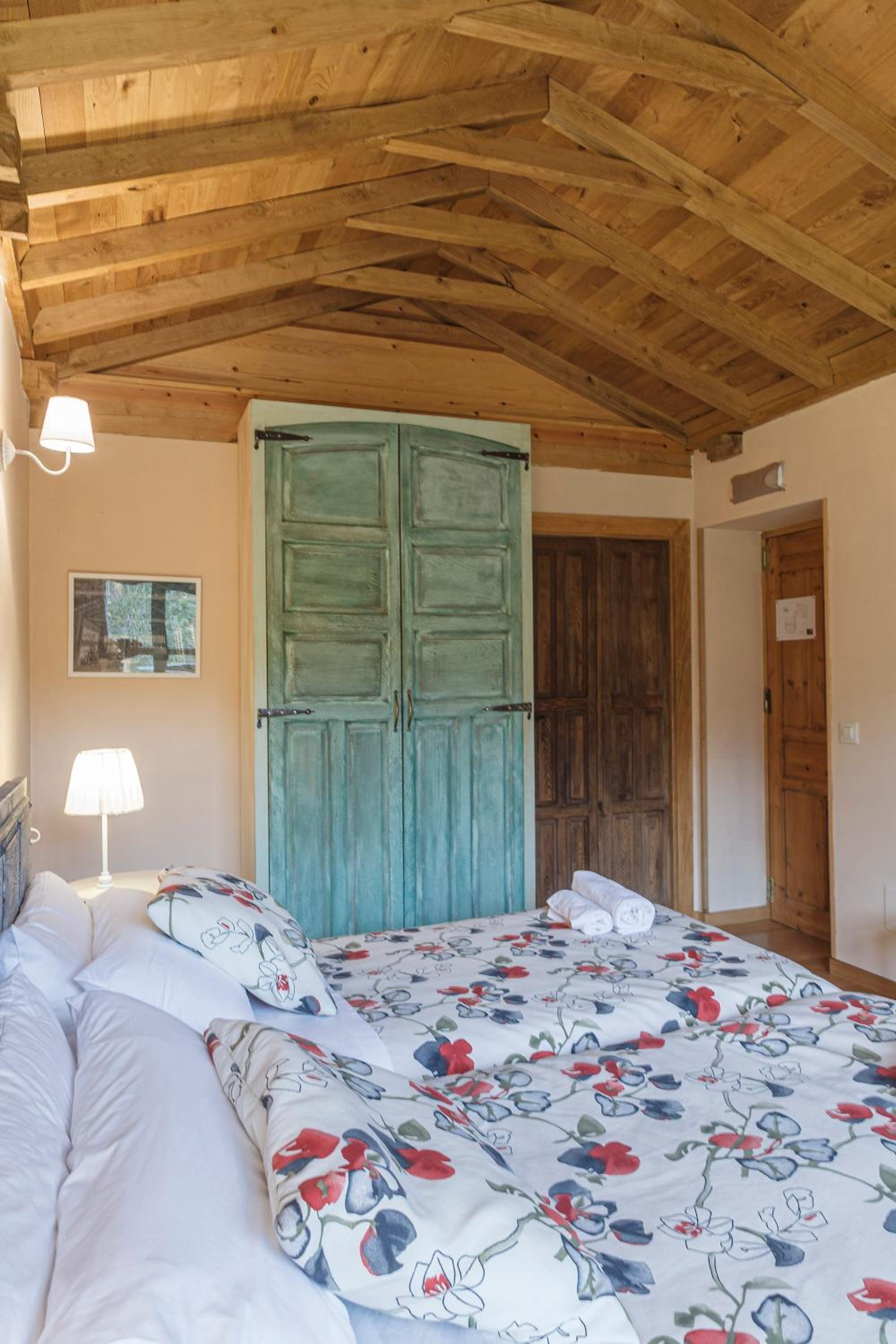 Deluxe Twin Room with Balcony - Photo 5