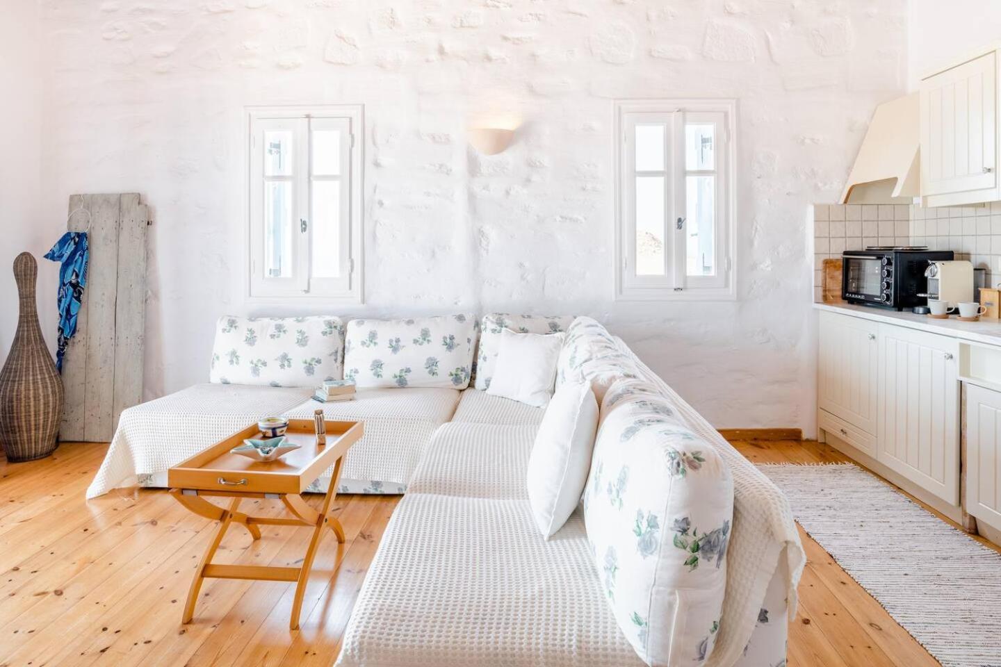 Apartment with Sea View photo 2