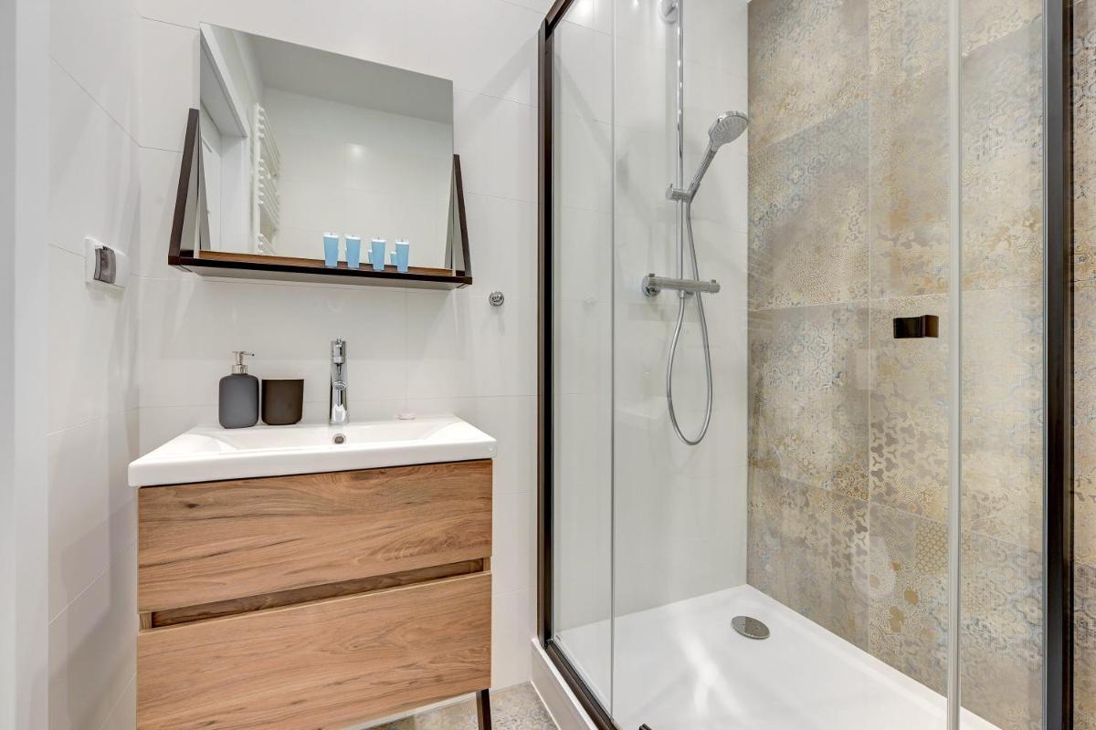 Studio Apartment - Photo 11