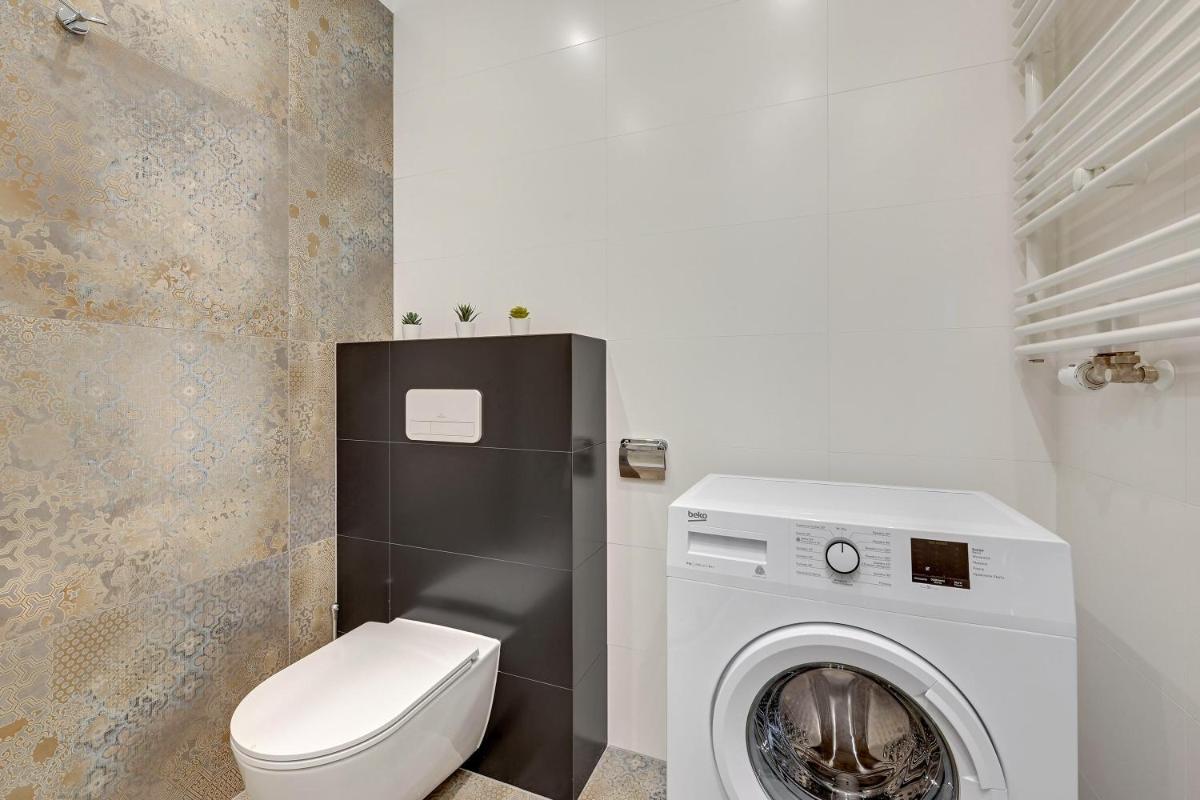 Studio Apartment - Photo 17