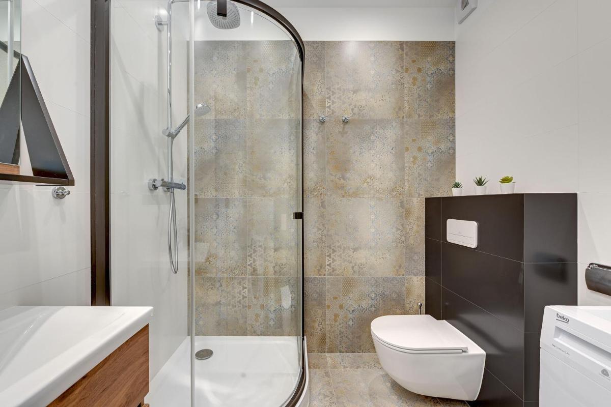 Studio Apartment - Photo 15