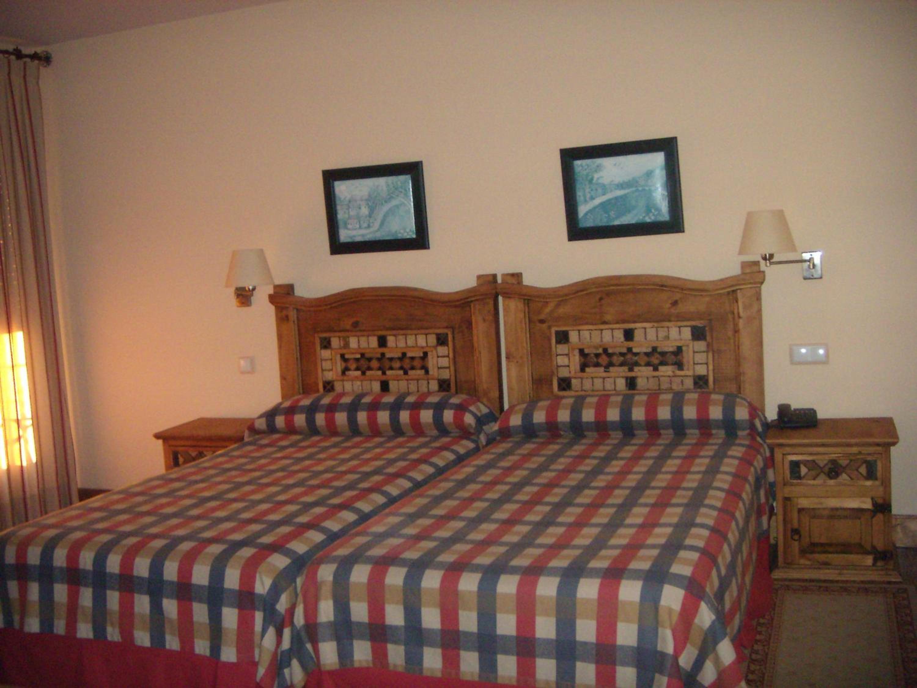 Double or Twin Room photo 3