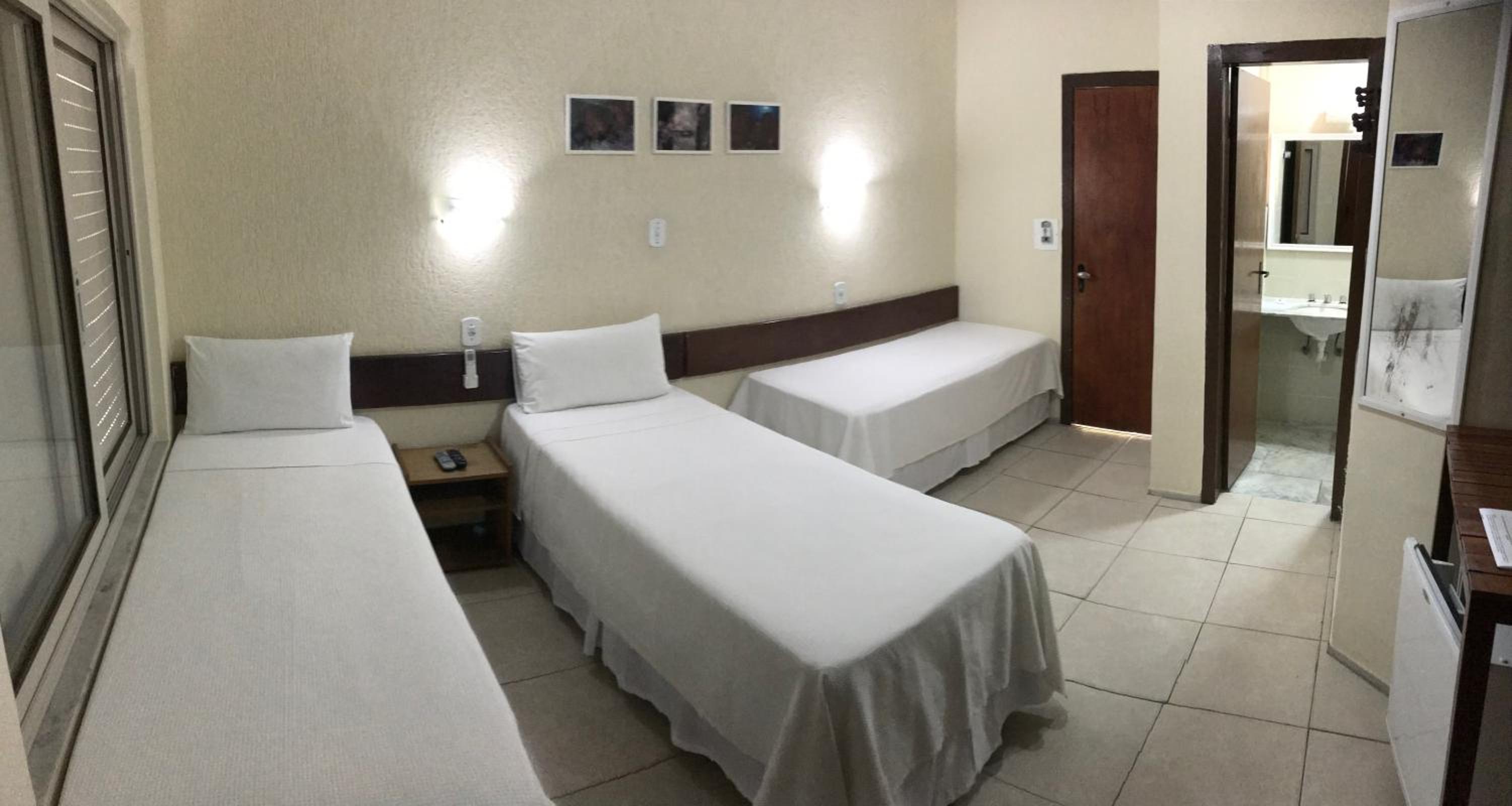 Standard Double Room - Photo 2