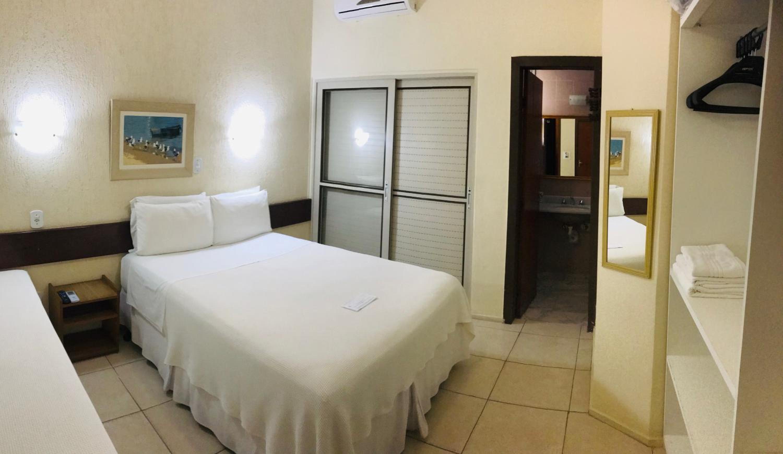 Standard Double Room - Photo 5