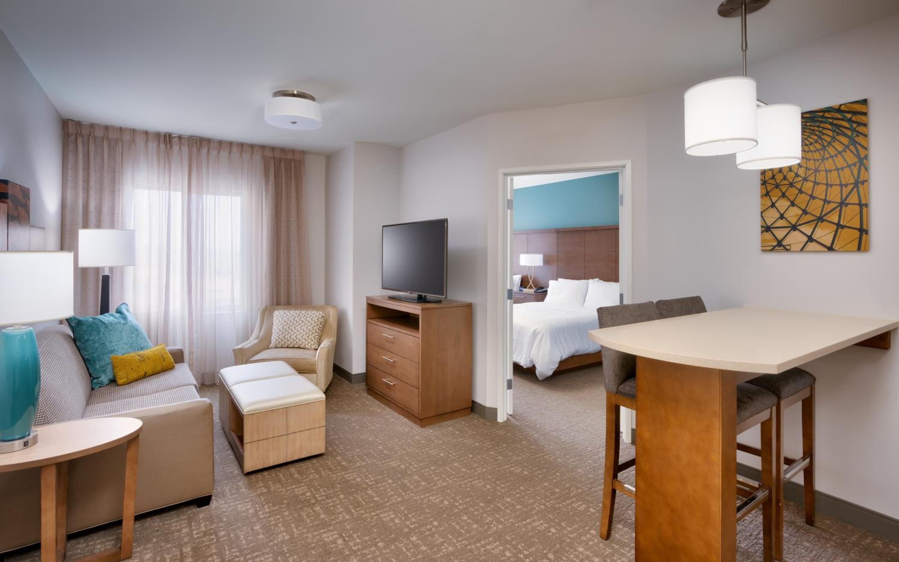 One-Bedroom Suite with Two Queen Beds - Photo 4