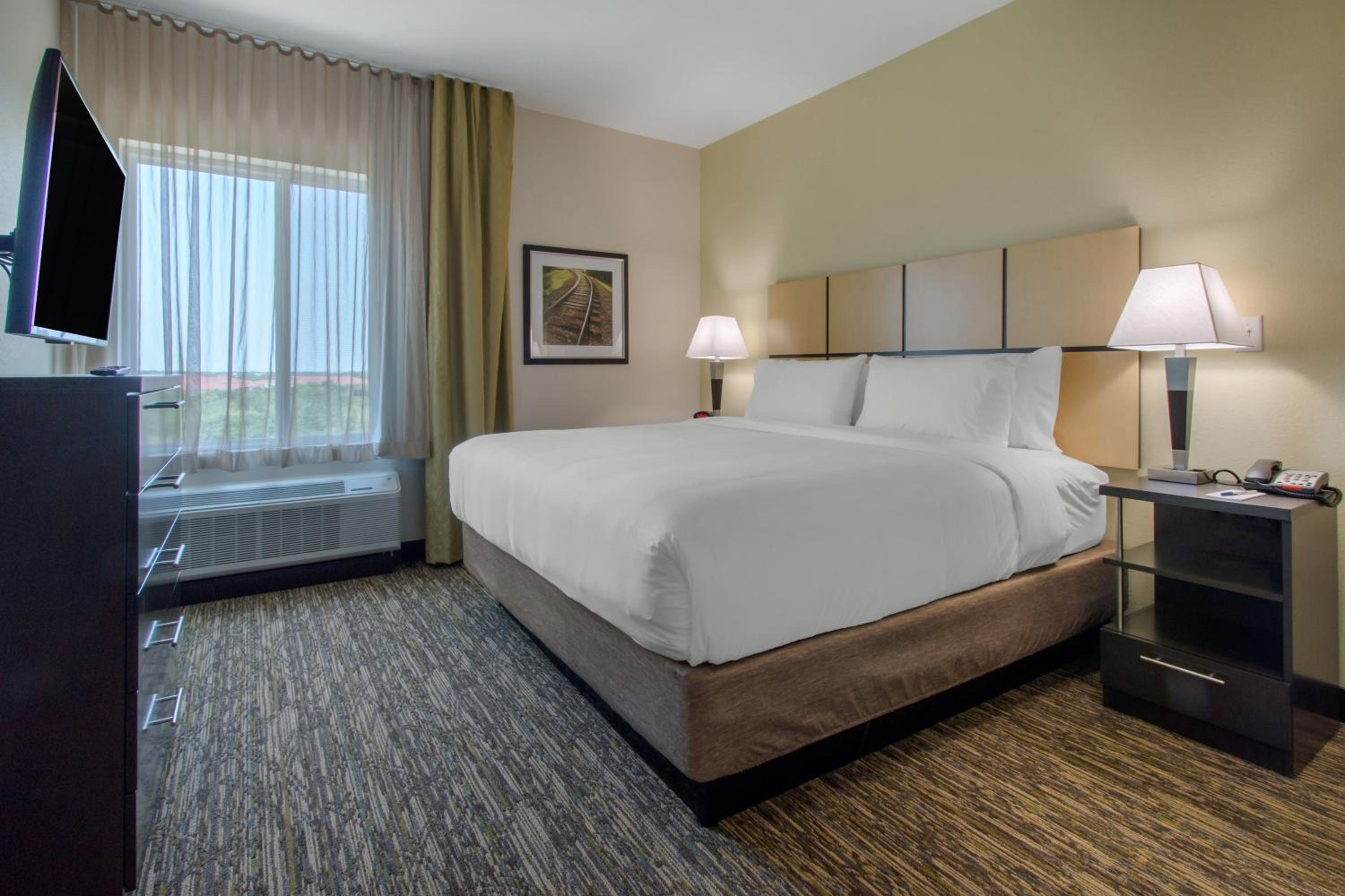 King Room - Hearing Access - Non-Smoking