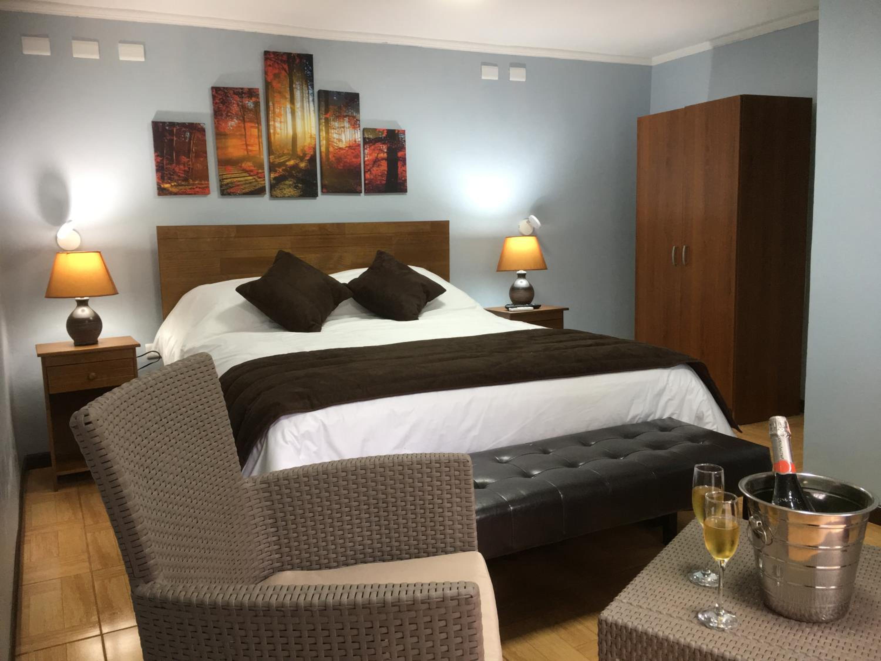 Queen Room With Balcony photo 2