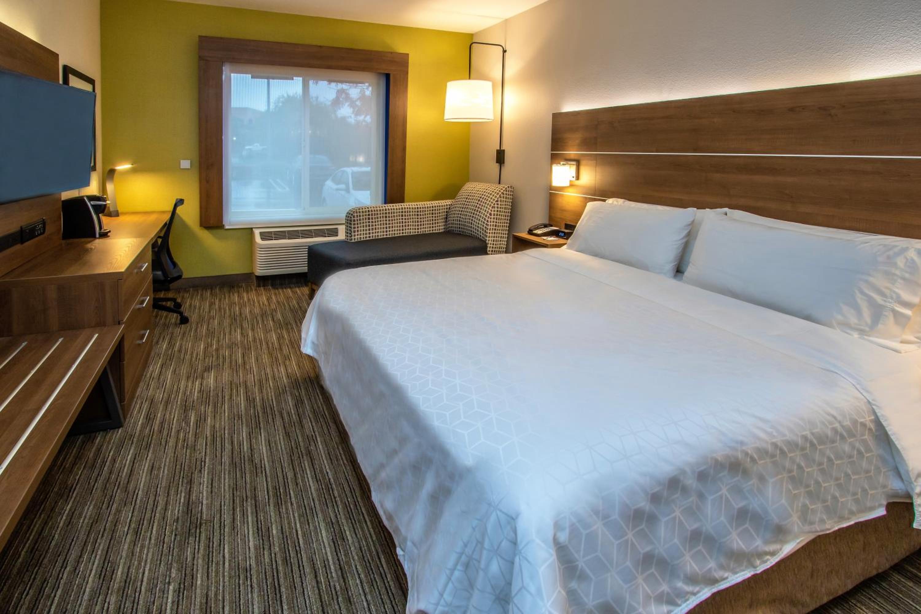 Superior King Room - Photo 4