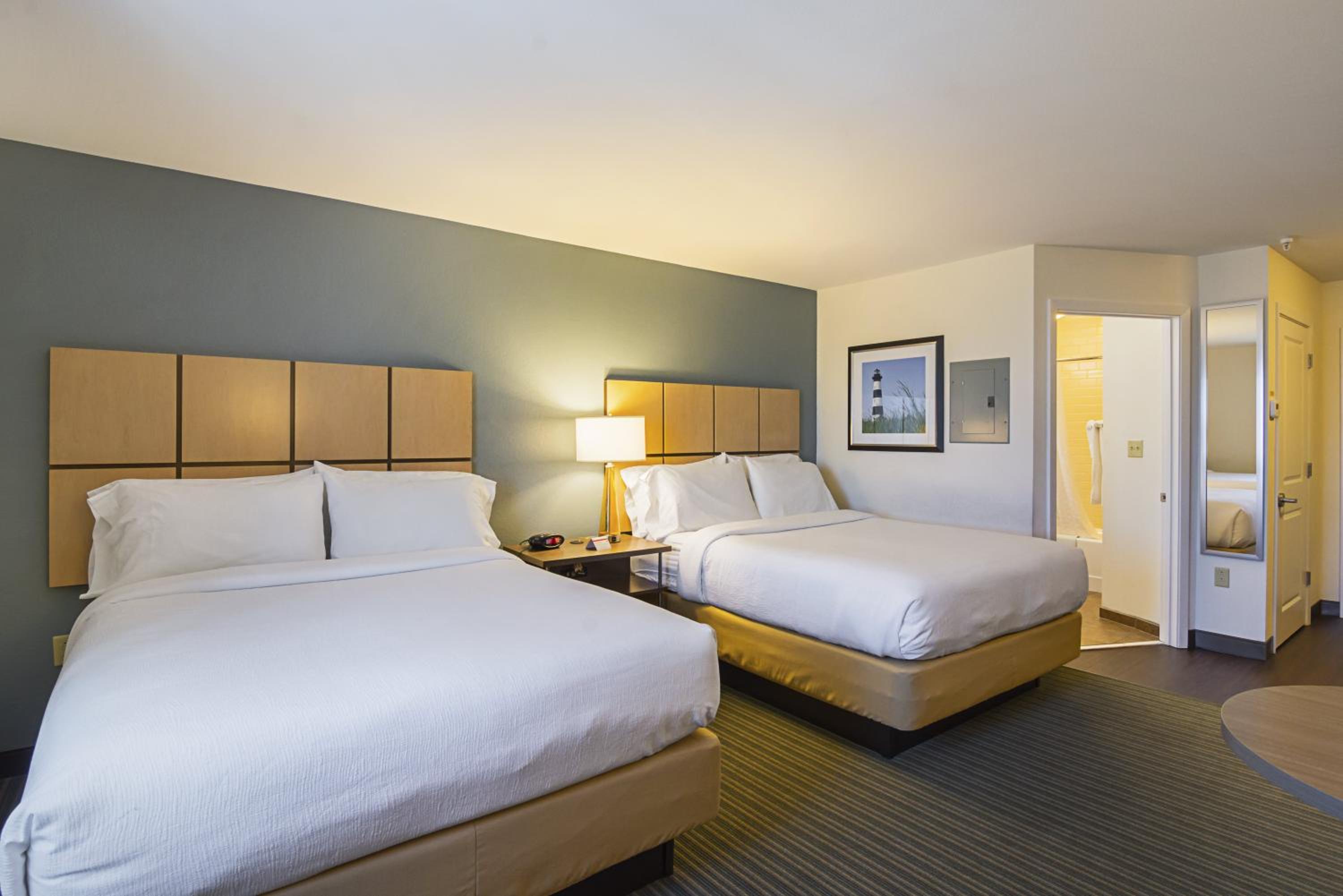 Studio Suite with Two Queen Beds photo 1