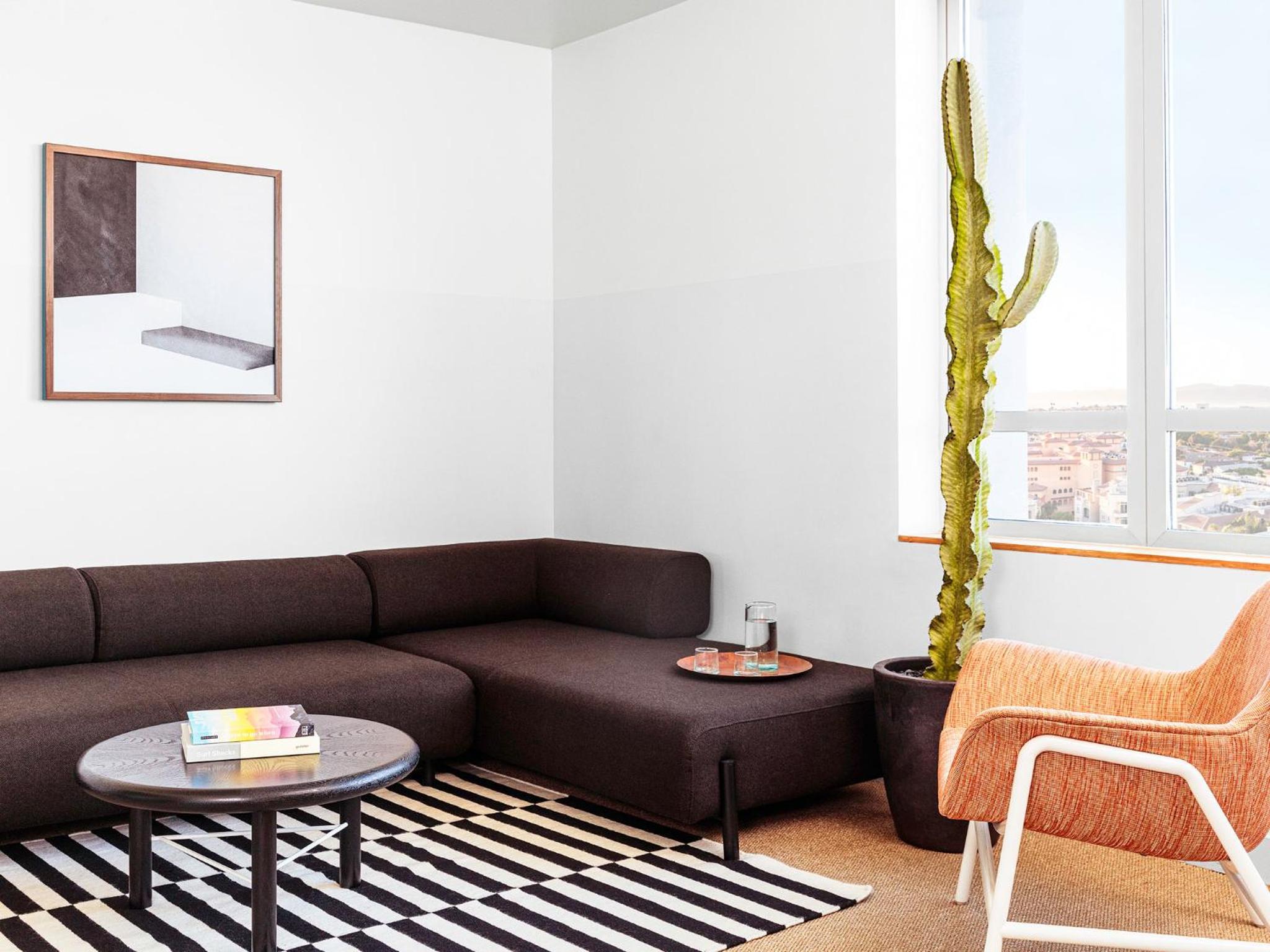Apartment Suite