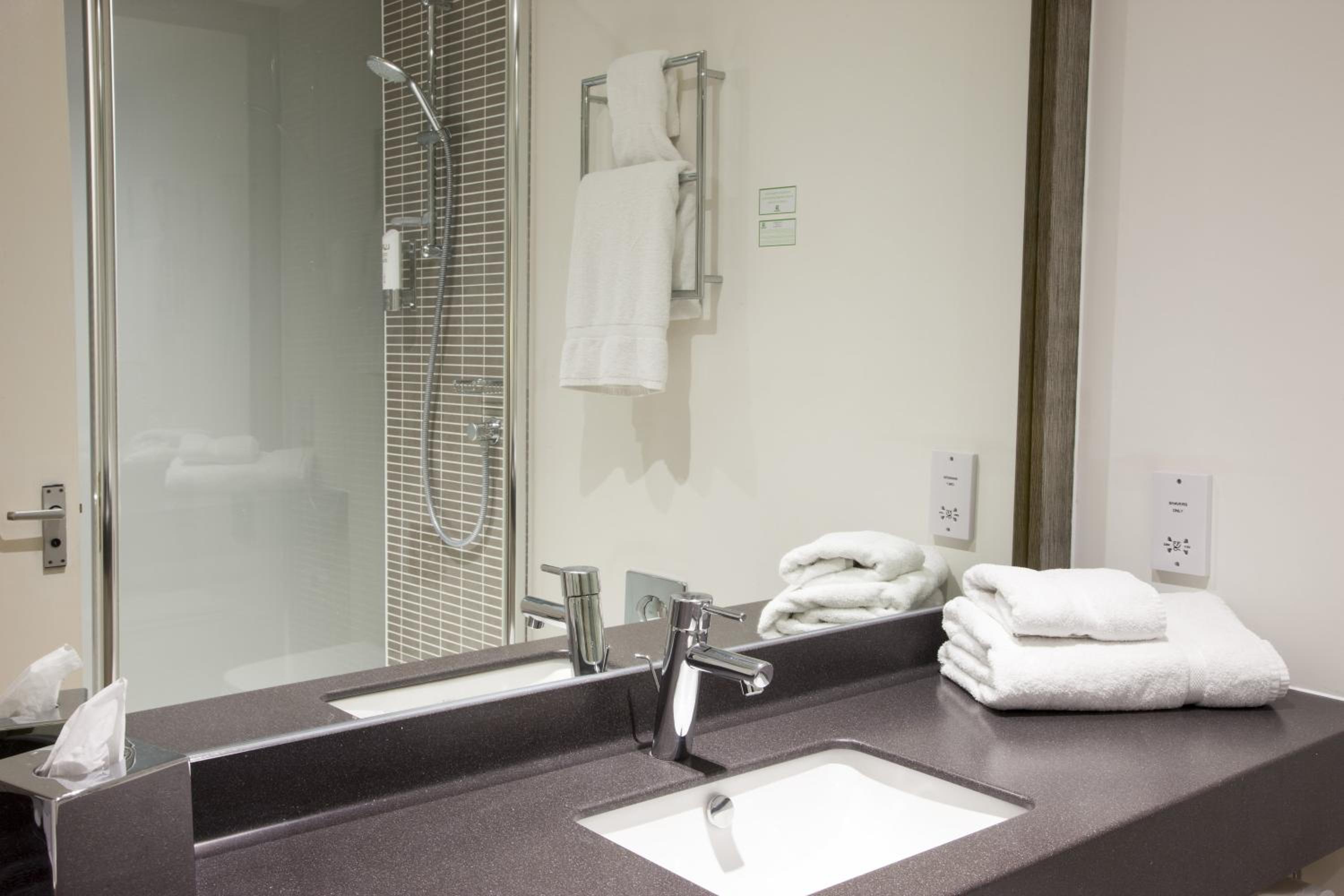 Standard Double Room - Photo 3