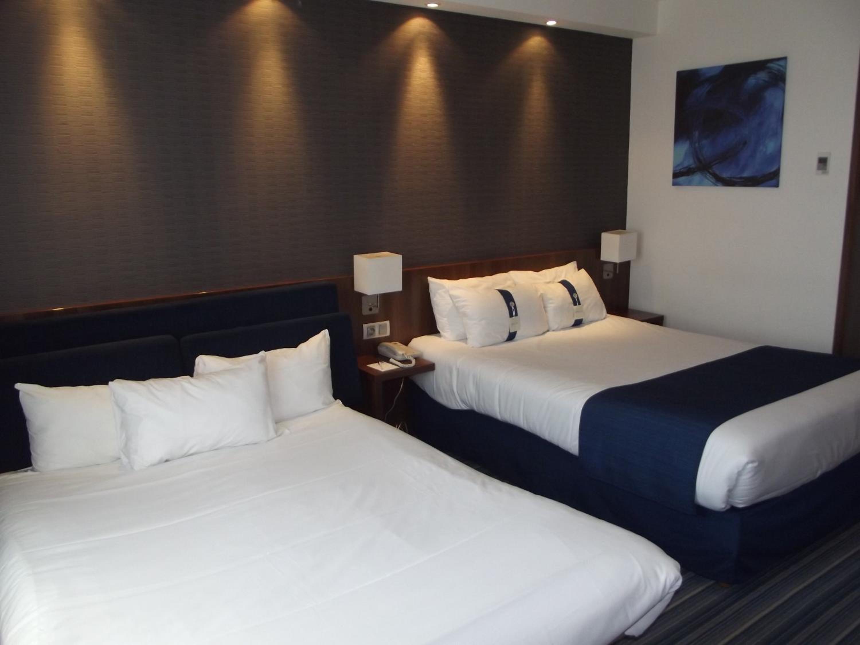 Standard Double Room with Sofa Bed and Garden View - Photo 4