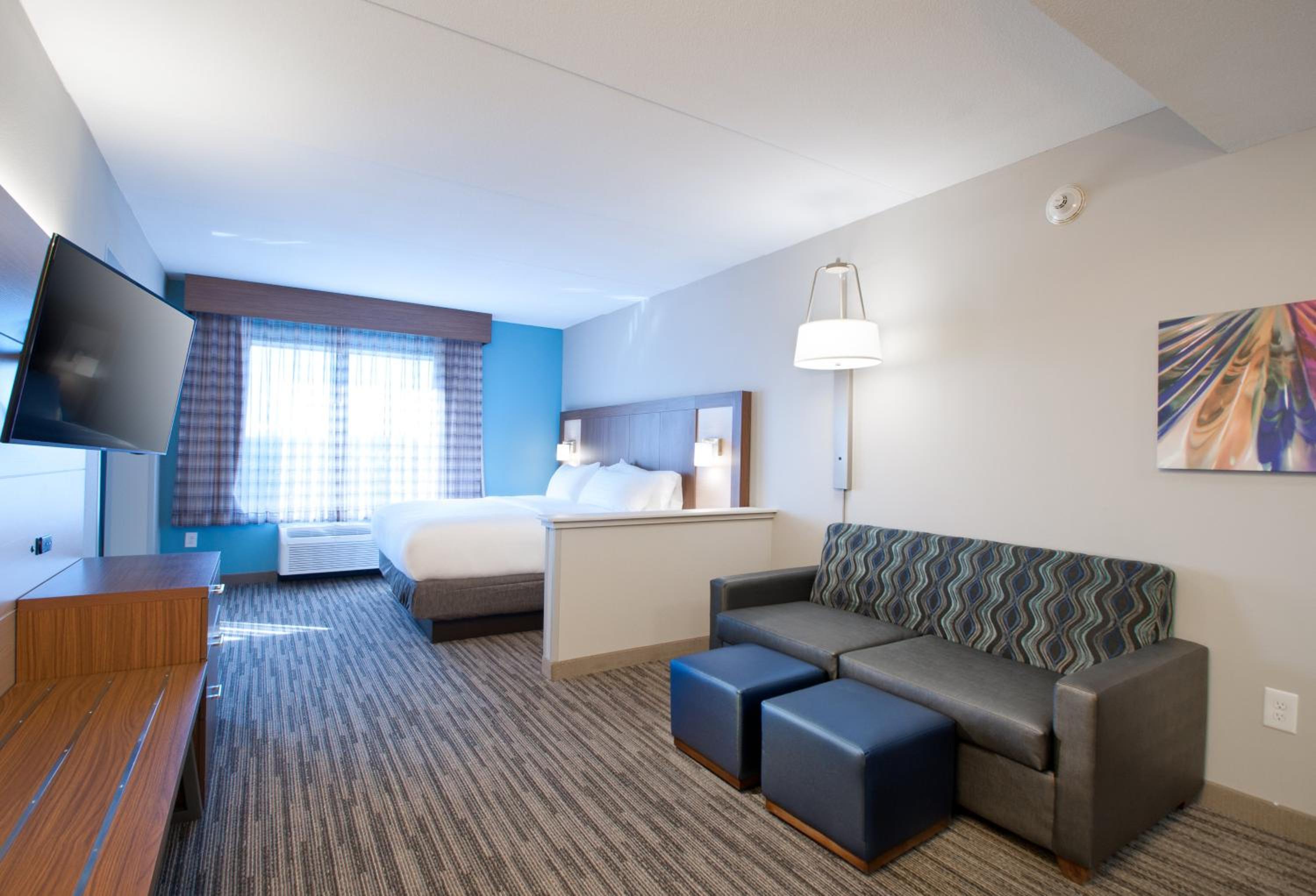 King Suite - Disability Access - Photo 2