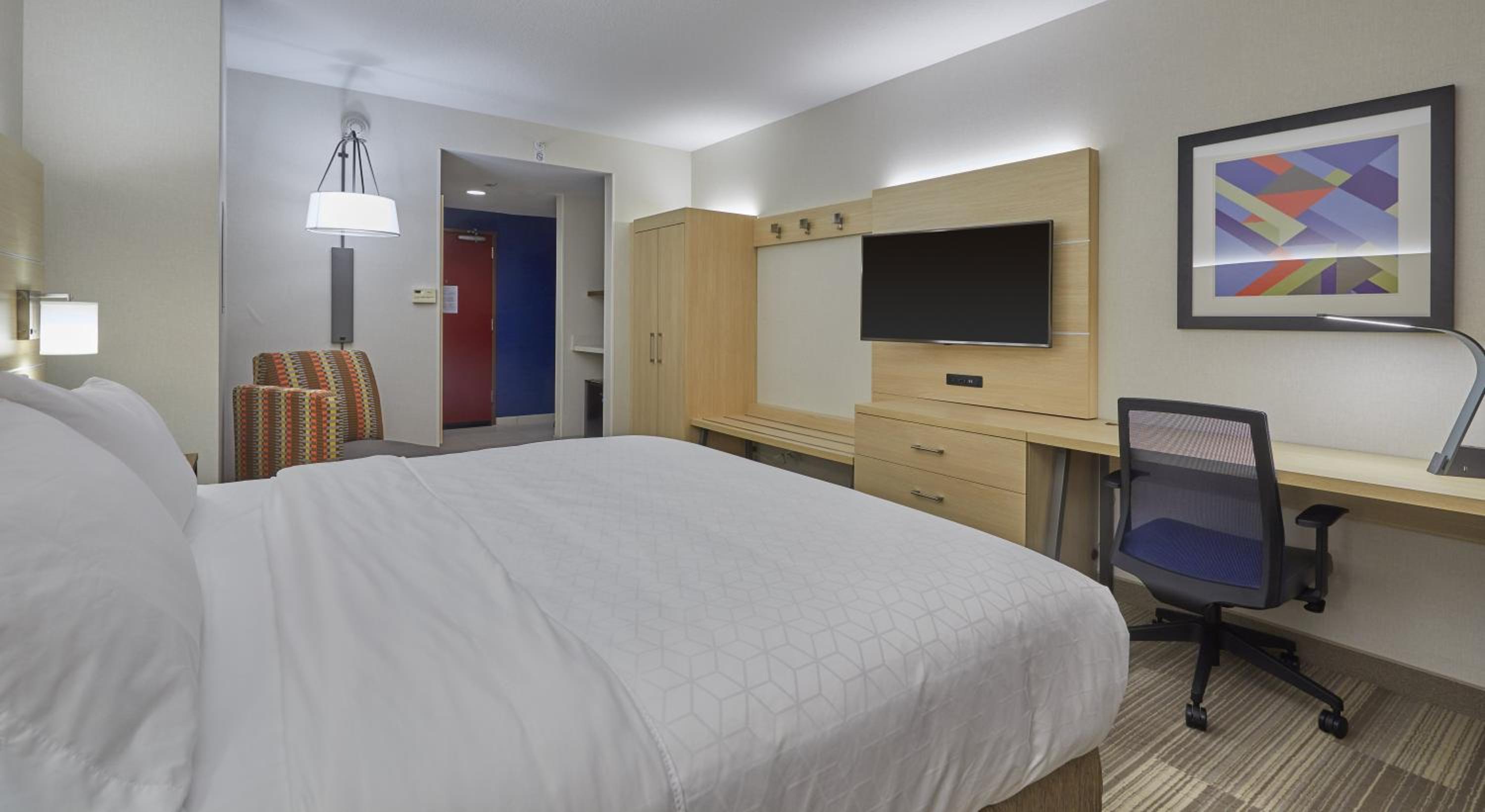 Standard King Room - Photo 2