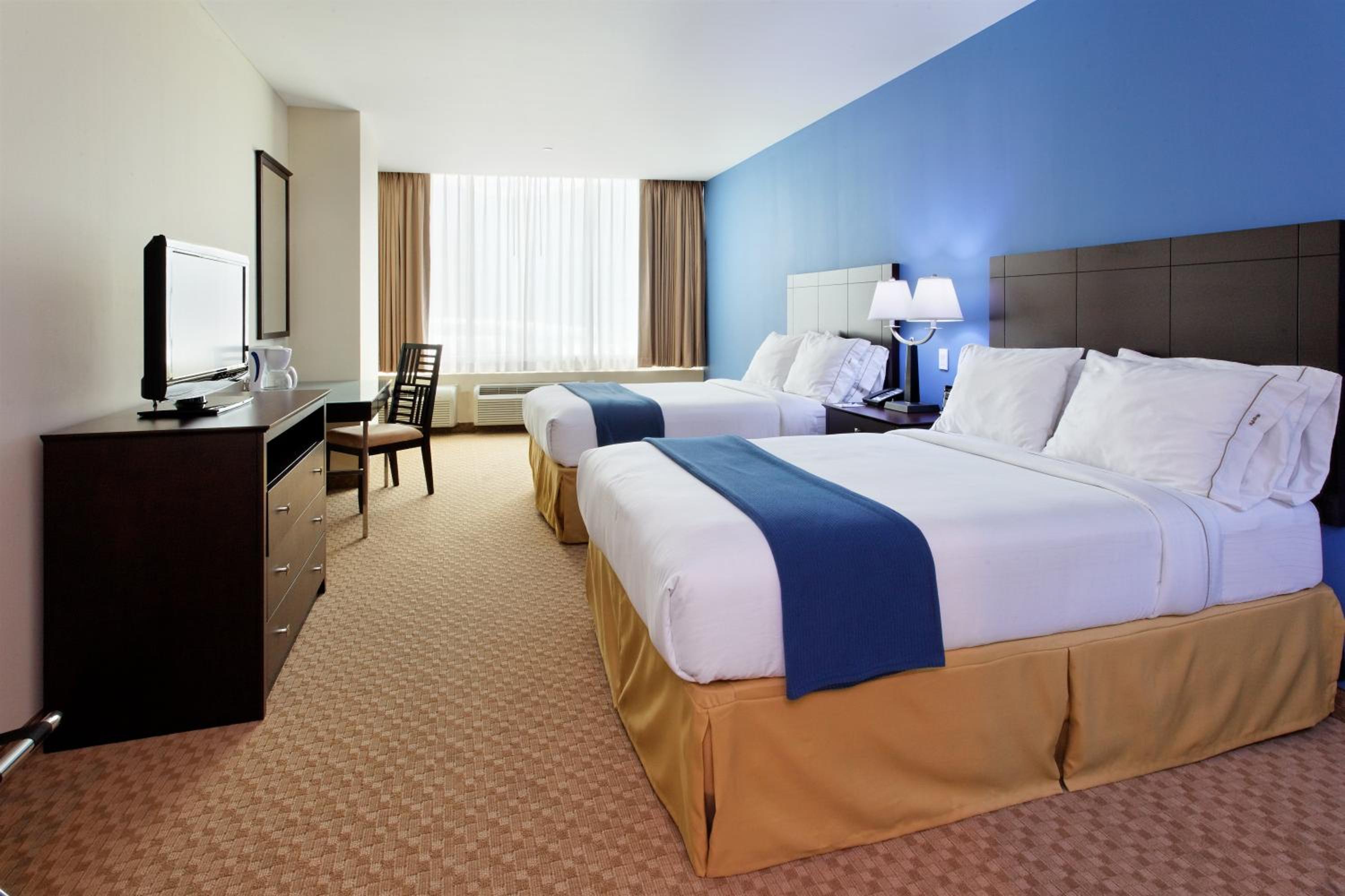 Double Room with Two Double Beds - Non-Smoking