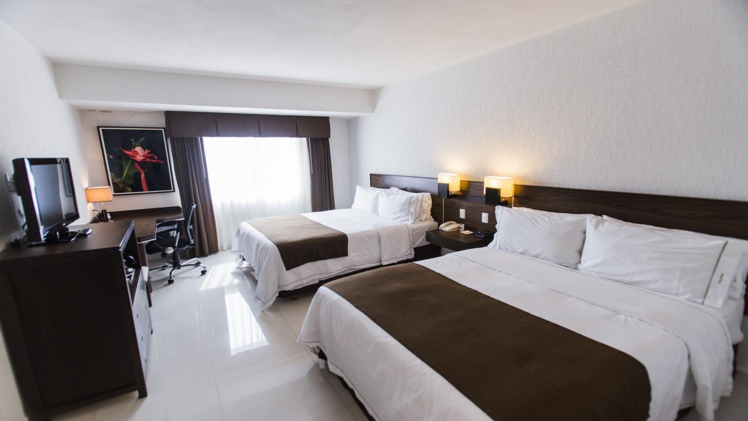 Standard Double Room with Two Double Beds - Photo 8