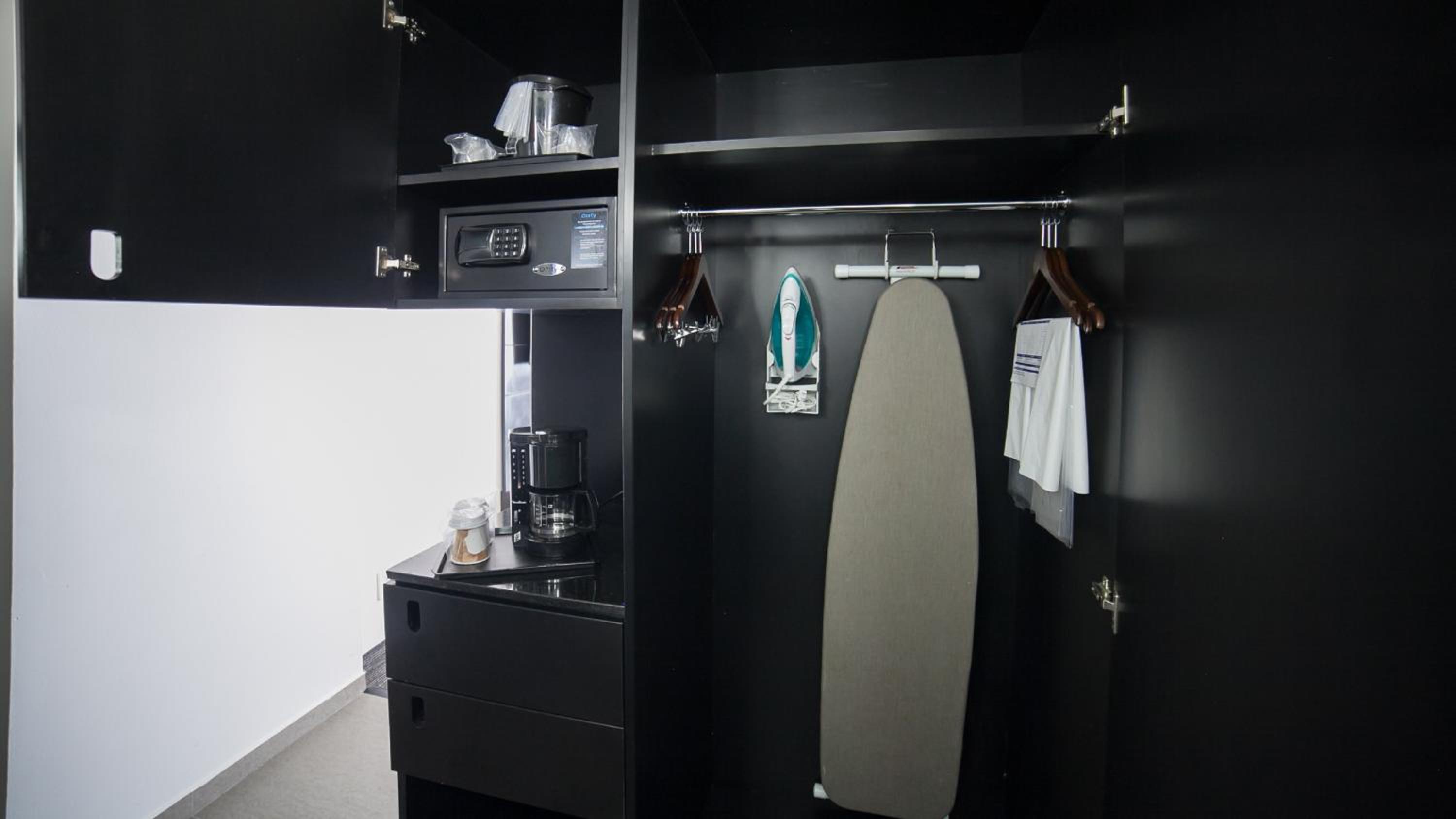 Standard Room - Photo 7