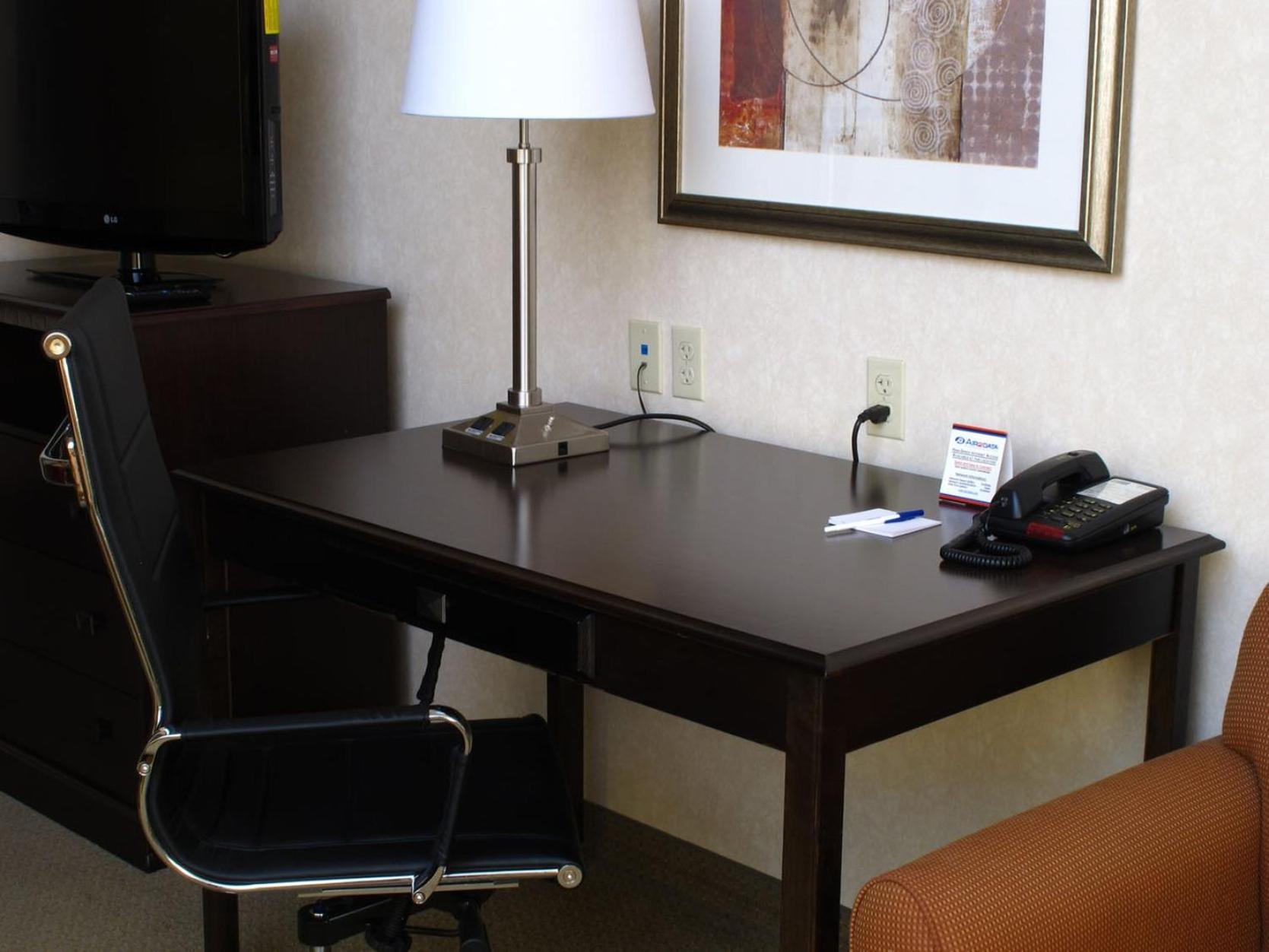Standard King Room - Photo 5