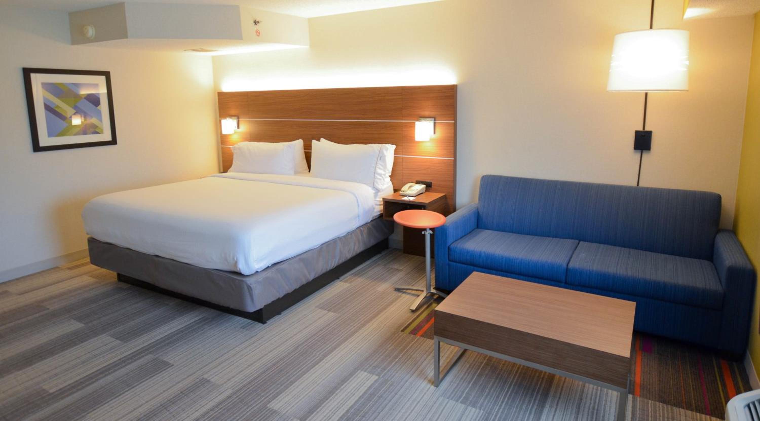 King Suite with Sofa Bed - Photo 2