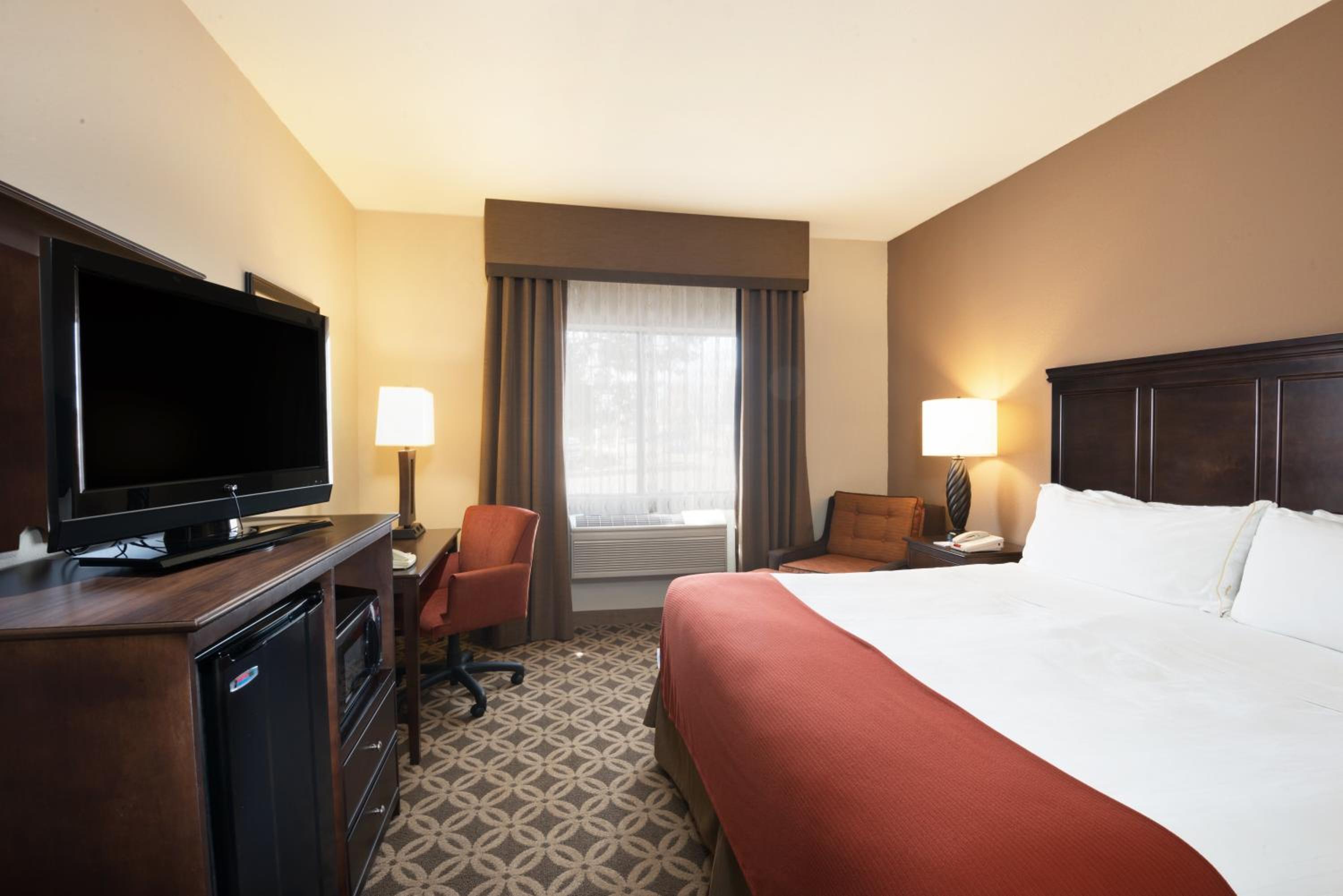 Standard King Room - Photo 1