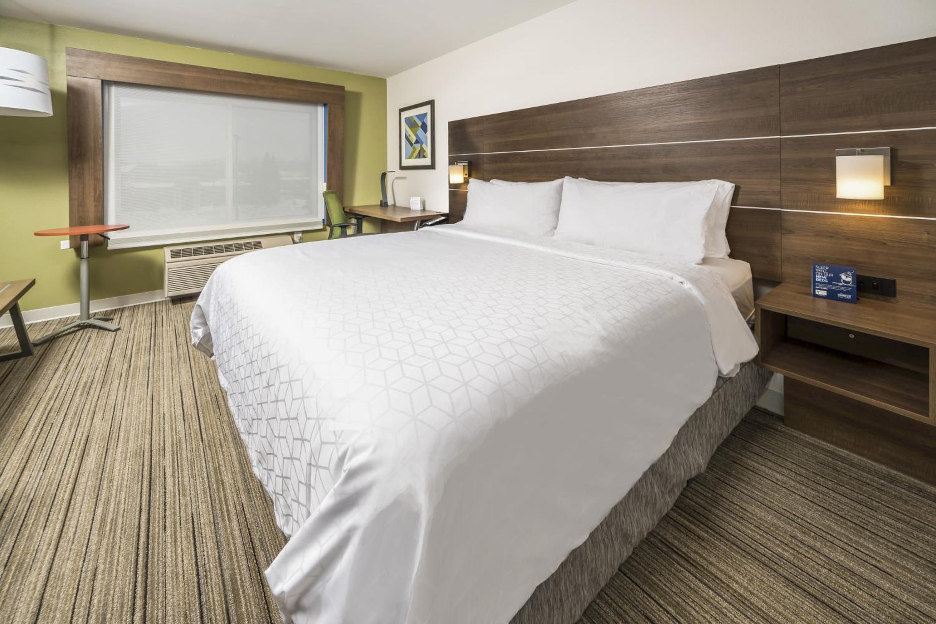 King Room - Mobility Access/Hearing Accessible - Photo 1