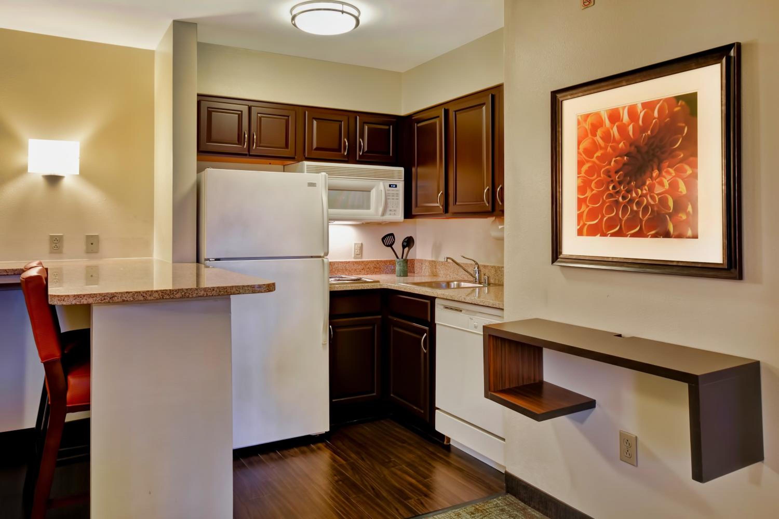 One-Bedroom King Suite - Photo 2