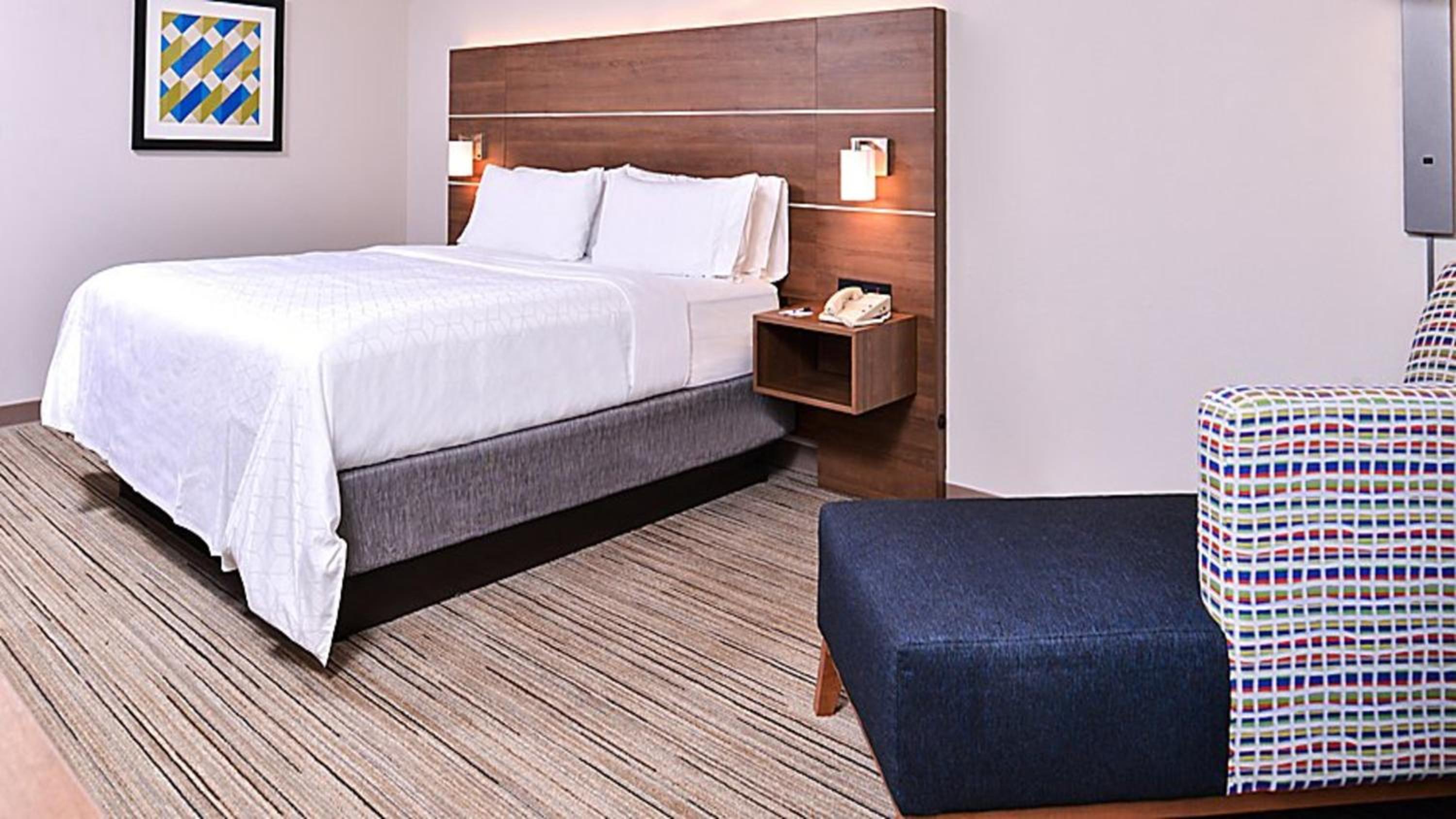 King Room - Mobility Access/Hearing Accessible